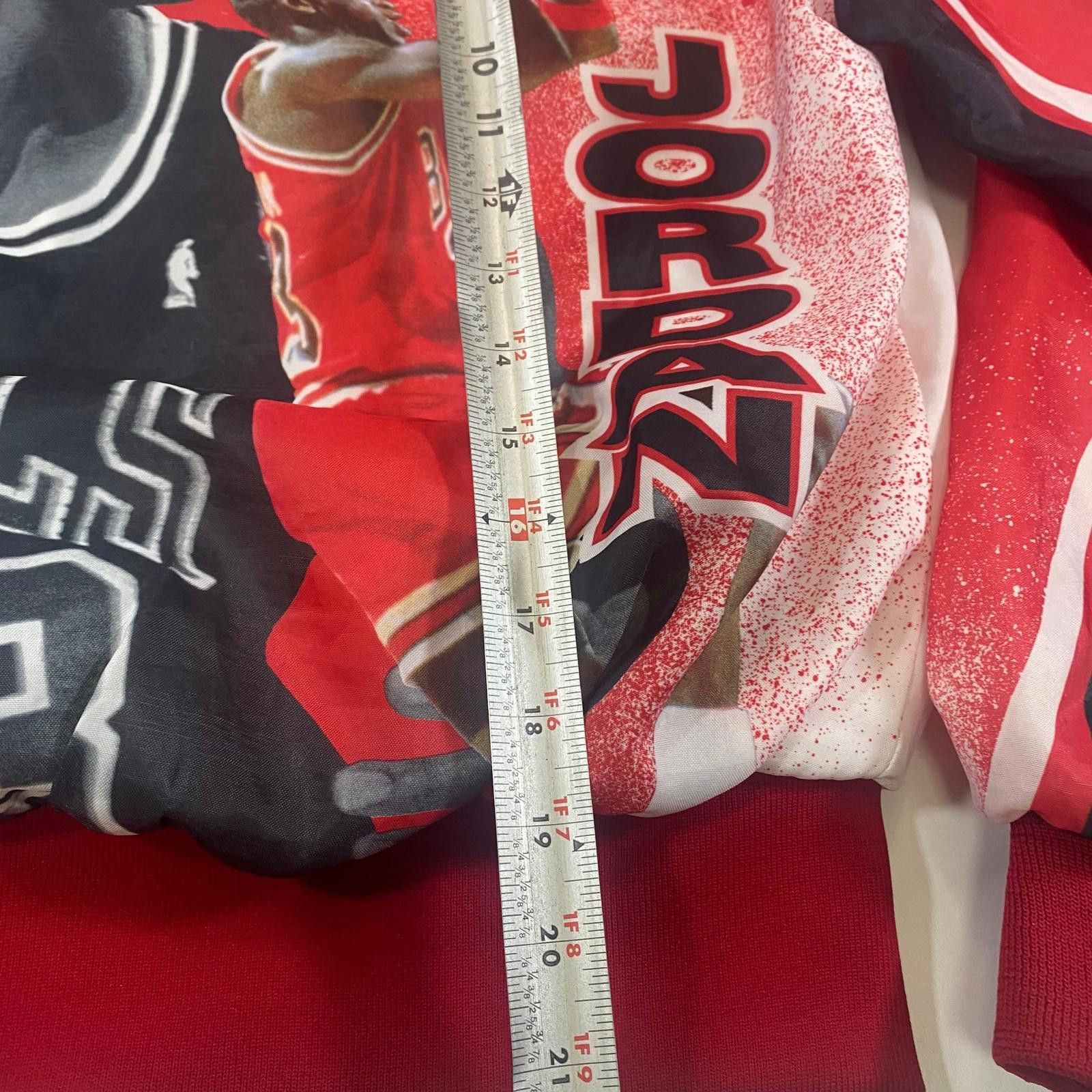 Chalk Line 90s Chalk Line Michael Jordan Bulls Fanimation Jacket Size US XS / EU 42 / 0 - 8 Thumbnail