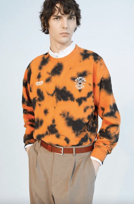 H&M H&M x Stranger Things Tie dye Size US L / EU 52-54 / 3 - 1 Thumbnail
