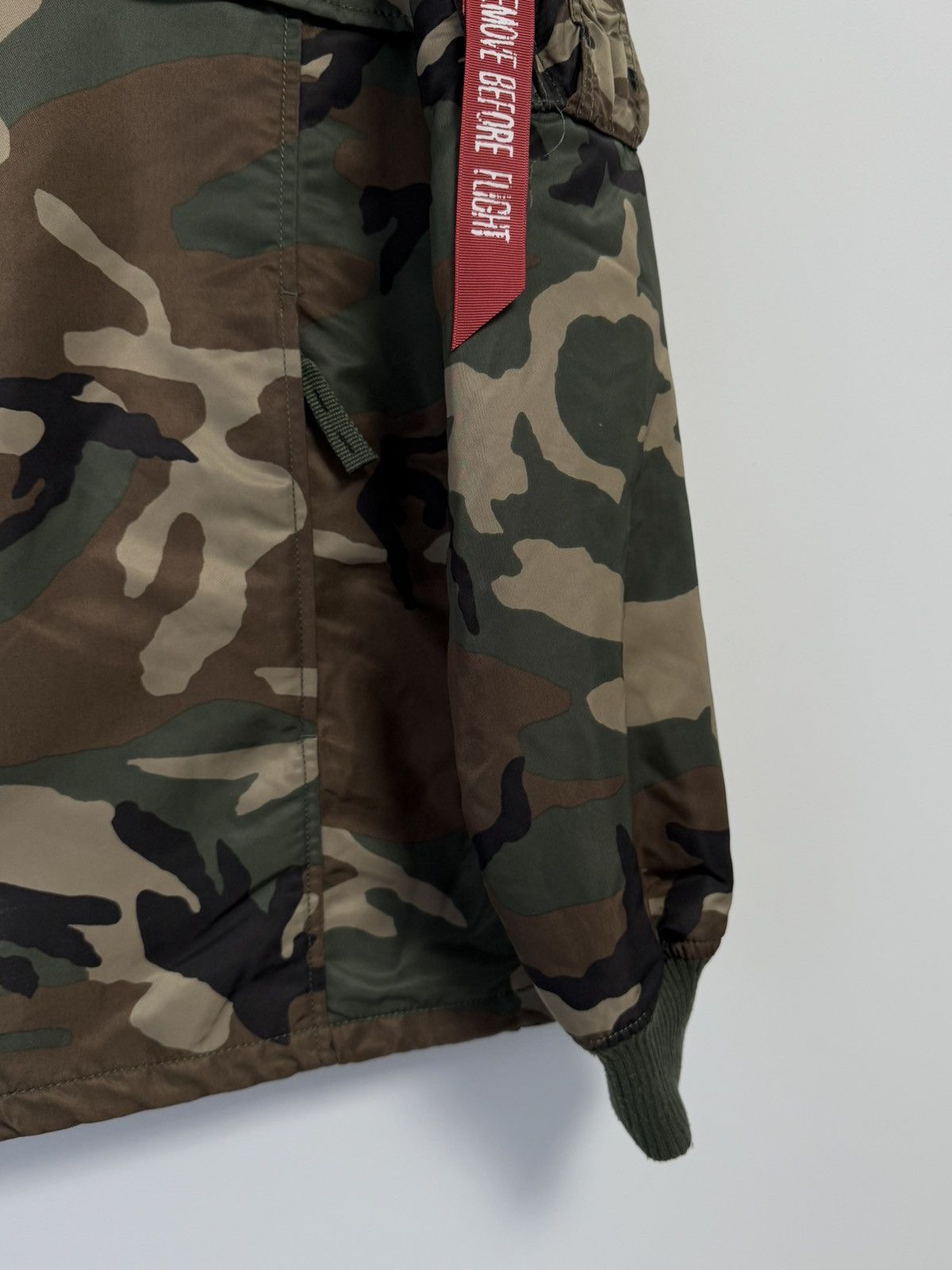 Alpha Industries ALPHA INDUSTRIES Hpo Anorak Camo pour Hommes Blousons Size US L / EU 52-54 / 3 - 7 Thumbnail