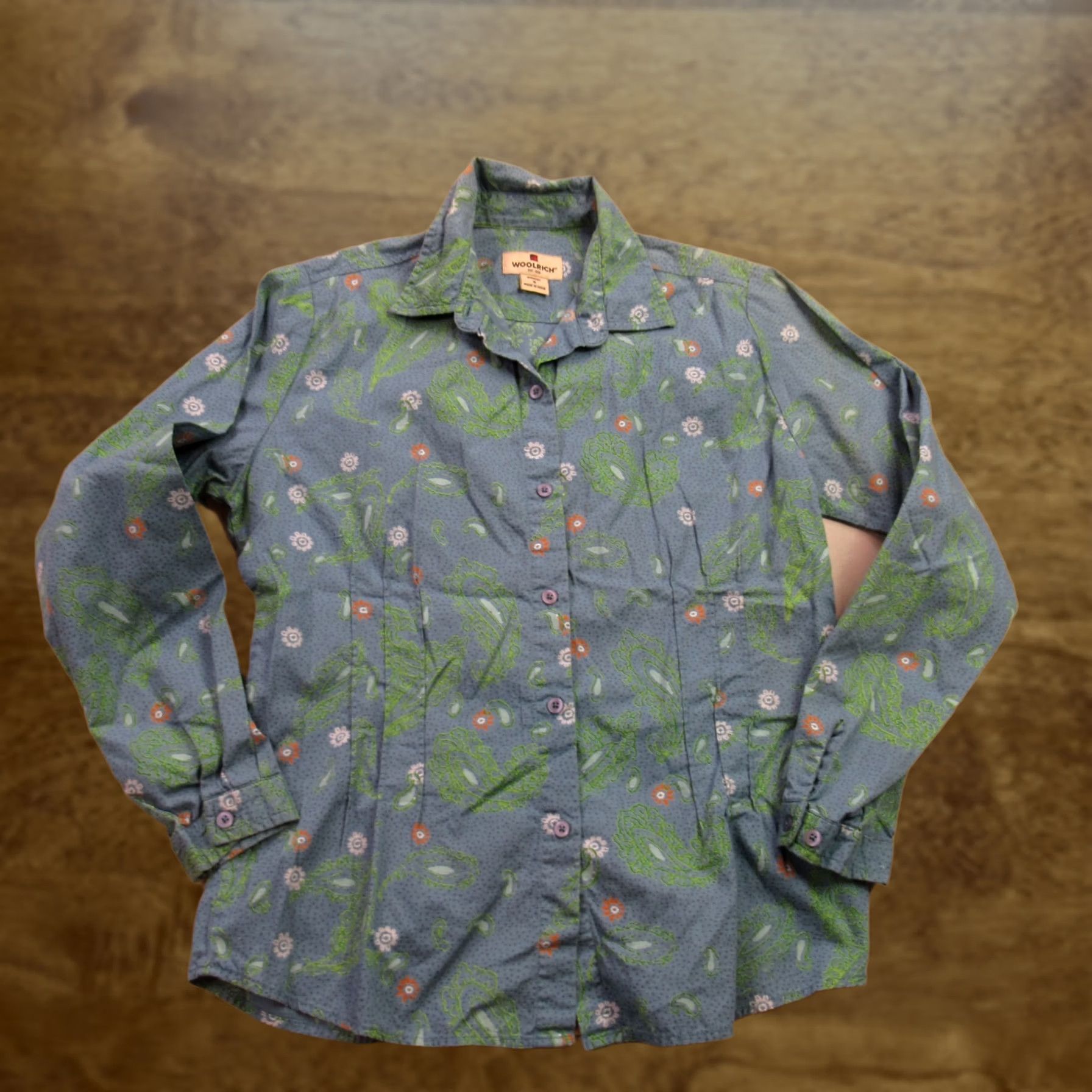 Vintage Woolrich Shirt Womens Small Long Sleeve Button Front Outdoor Casual Shirt Size S / US 4 / IT 40 - 1 Thumbnail