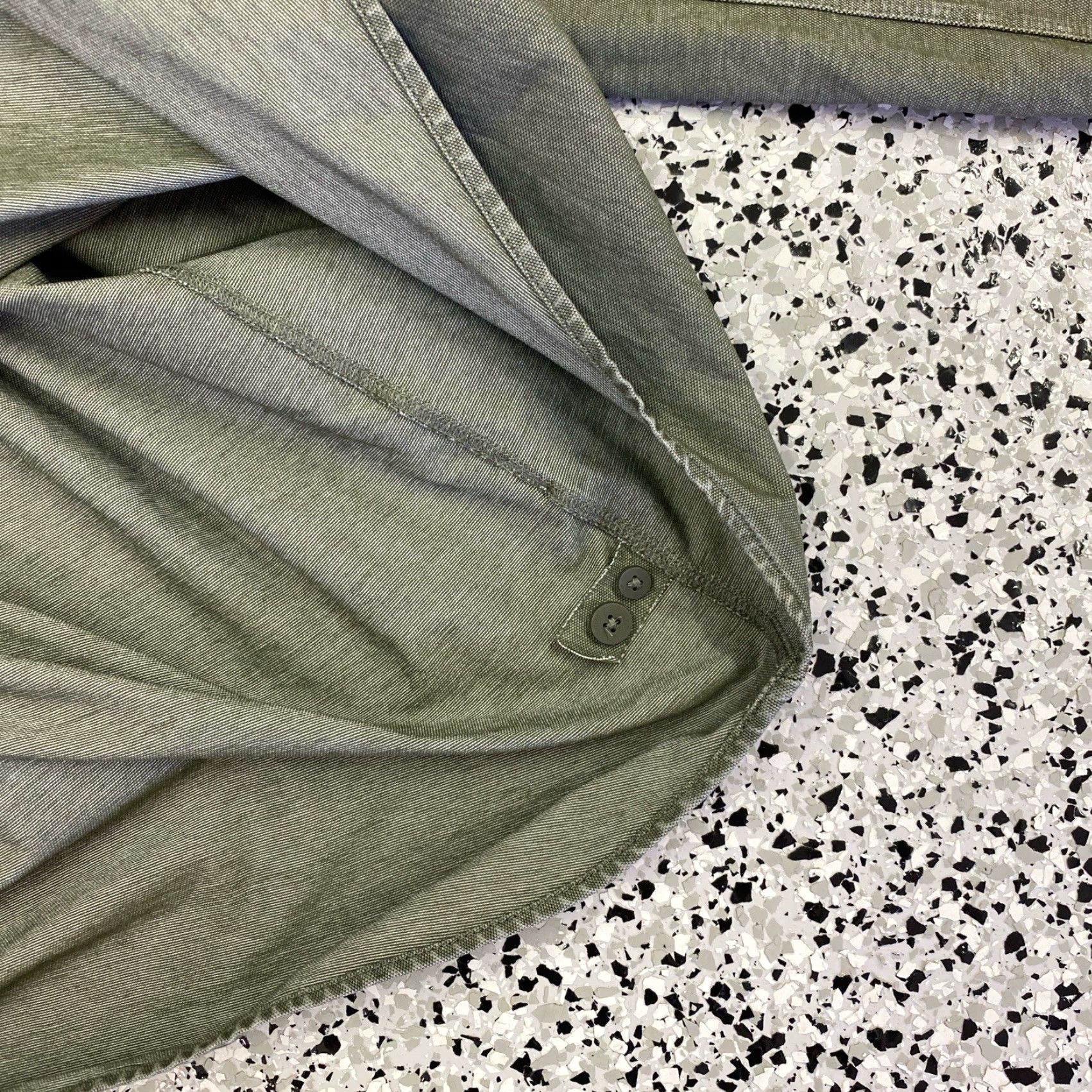 Lululemon Lululemon Shirt Mens Large Green Button Up Long Sleeve Stretch Size US L / EU 52-54 / 3 - 5 Thumbnail