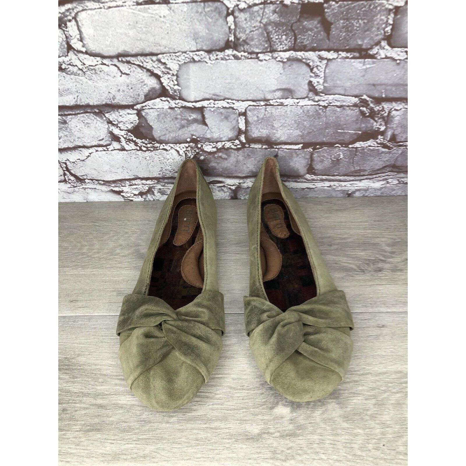 Born Born Lily Green Suede Leather Knot Ballet Flats Shoes Women’ Size US 11 / IT 41 - 14 Thumbnail