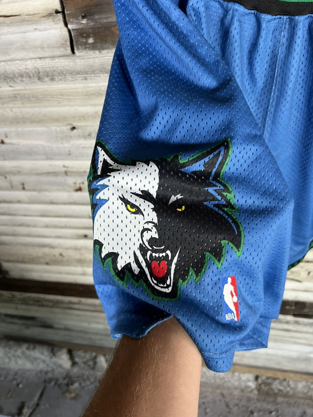 Starter × Vintage Vintage Minnesota Timberwolves Starter Shorts Size US 36 / EU 52 - 6 Thumbnail