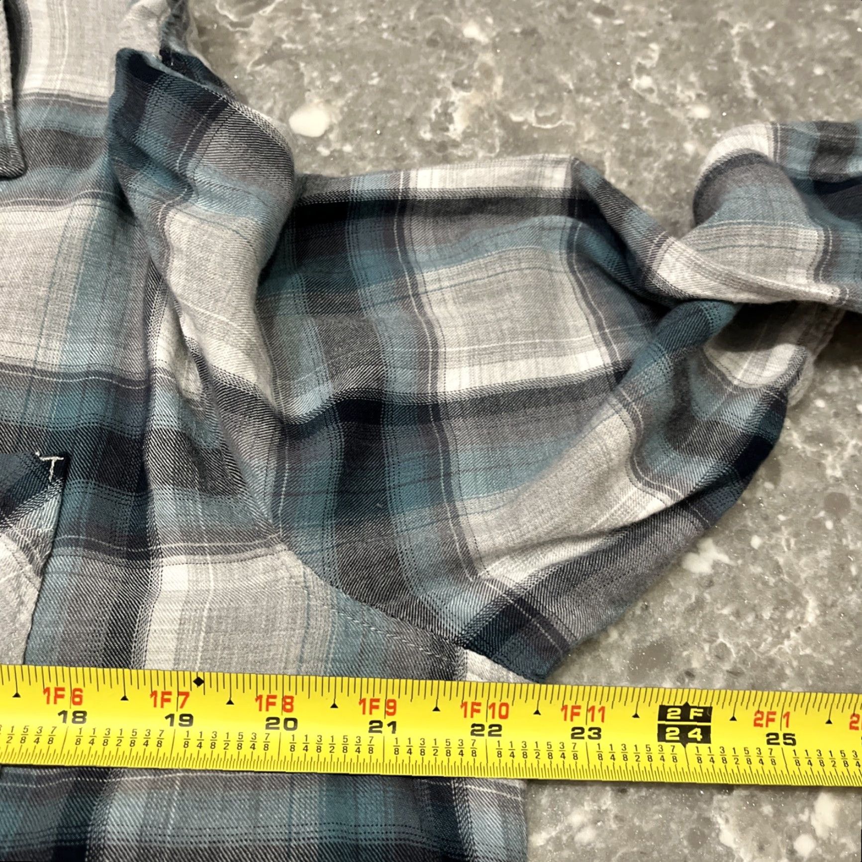 TravisMathew Travis Mathew Flannel Shirt Mens XL Gray Plaid Lightweight Rayon Blend Button Up Size US XL / EU 56 / 4 - 3 Thumbnail