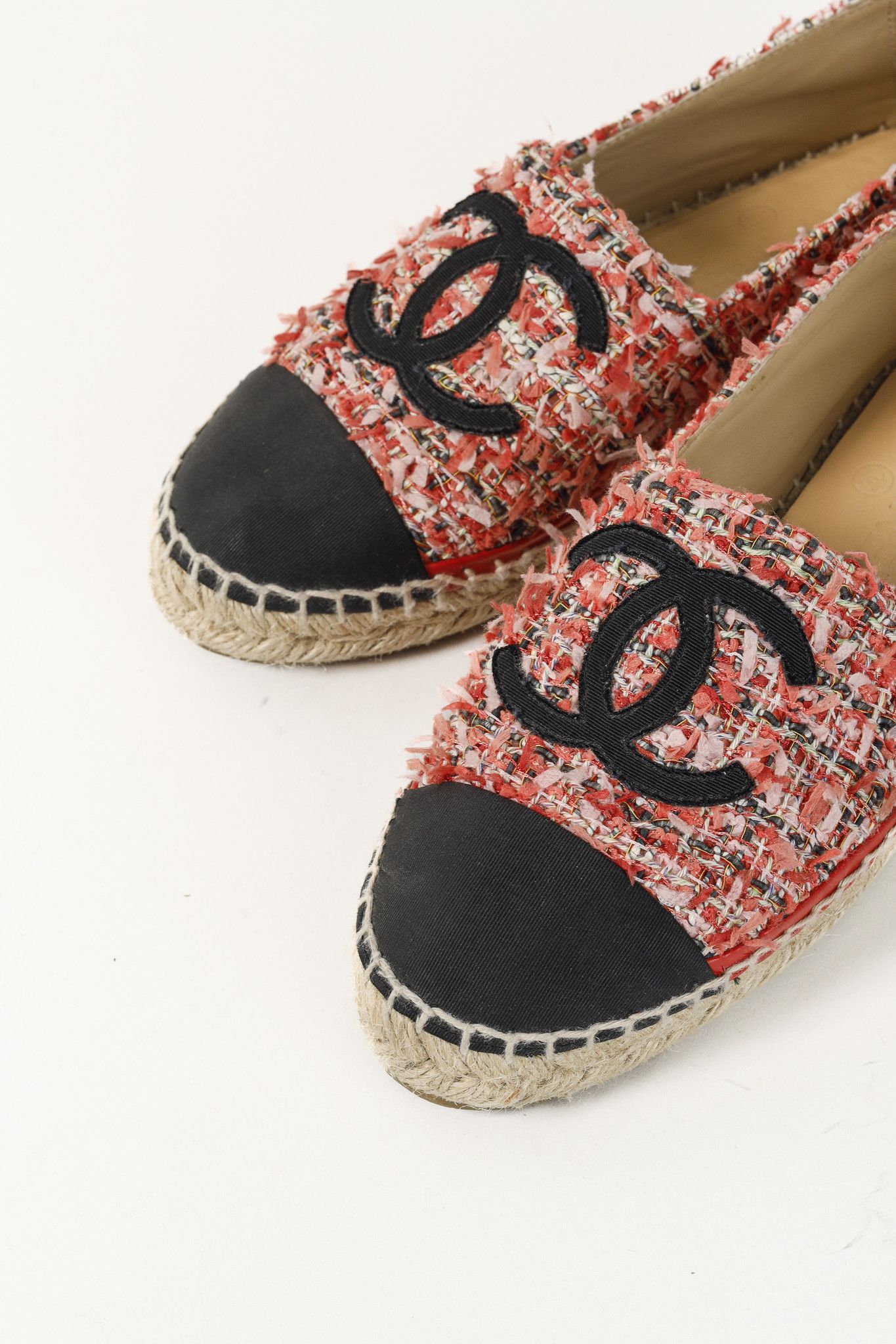 Chanel Chanel 21C Coral Tweed Grosgrain CC-Logo Espadrilles Size US 6.5 / IT 36.5 - 7 Thumbnail