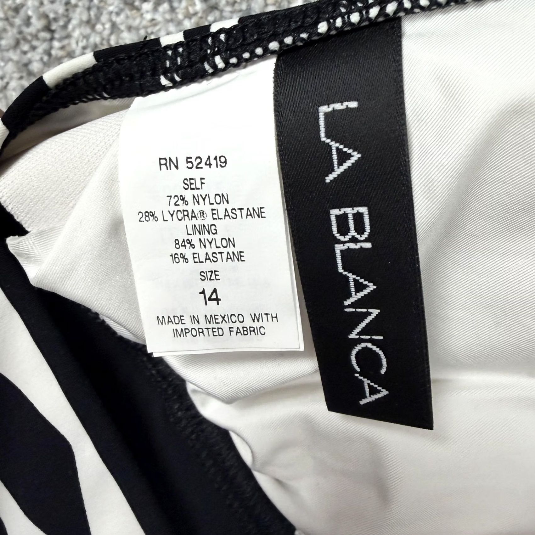 Vintage La Blanca Bikini Top 14 Black White Stripe Halter Triangle Padded Lined Stretch Swim Top Womens Size XL / US 12-14 / IT 48-50 - 7 Thumbnail