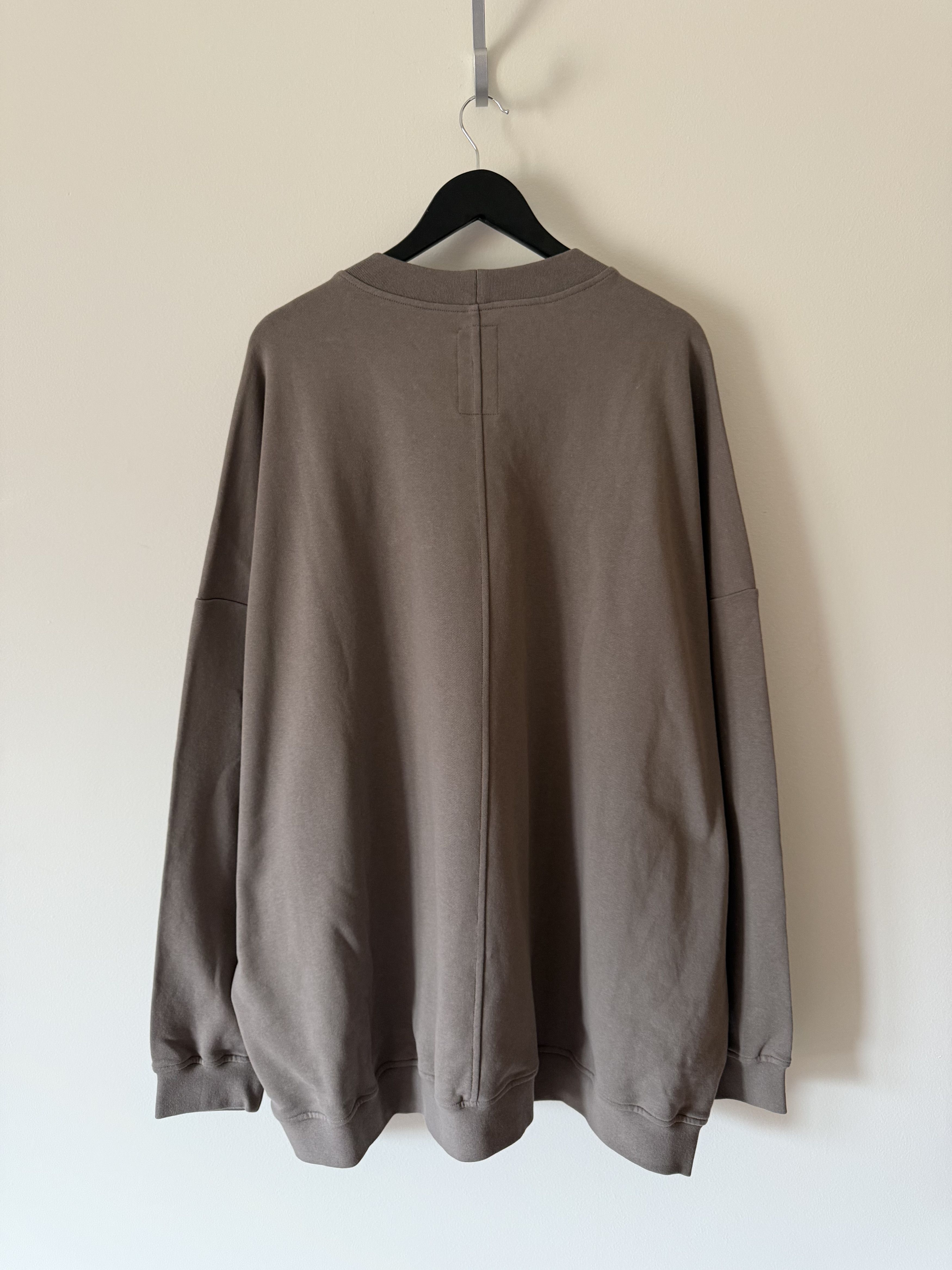 Champion × Rick Owens Rick Owens Champion Jumbo Sweatshirt in Dust Size US XXL / EU 58 / 5 - 5 Thumbnail