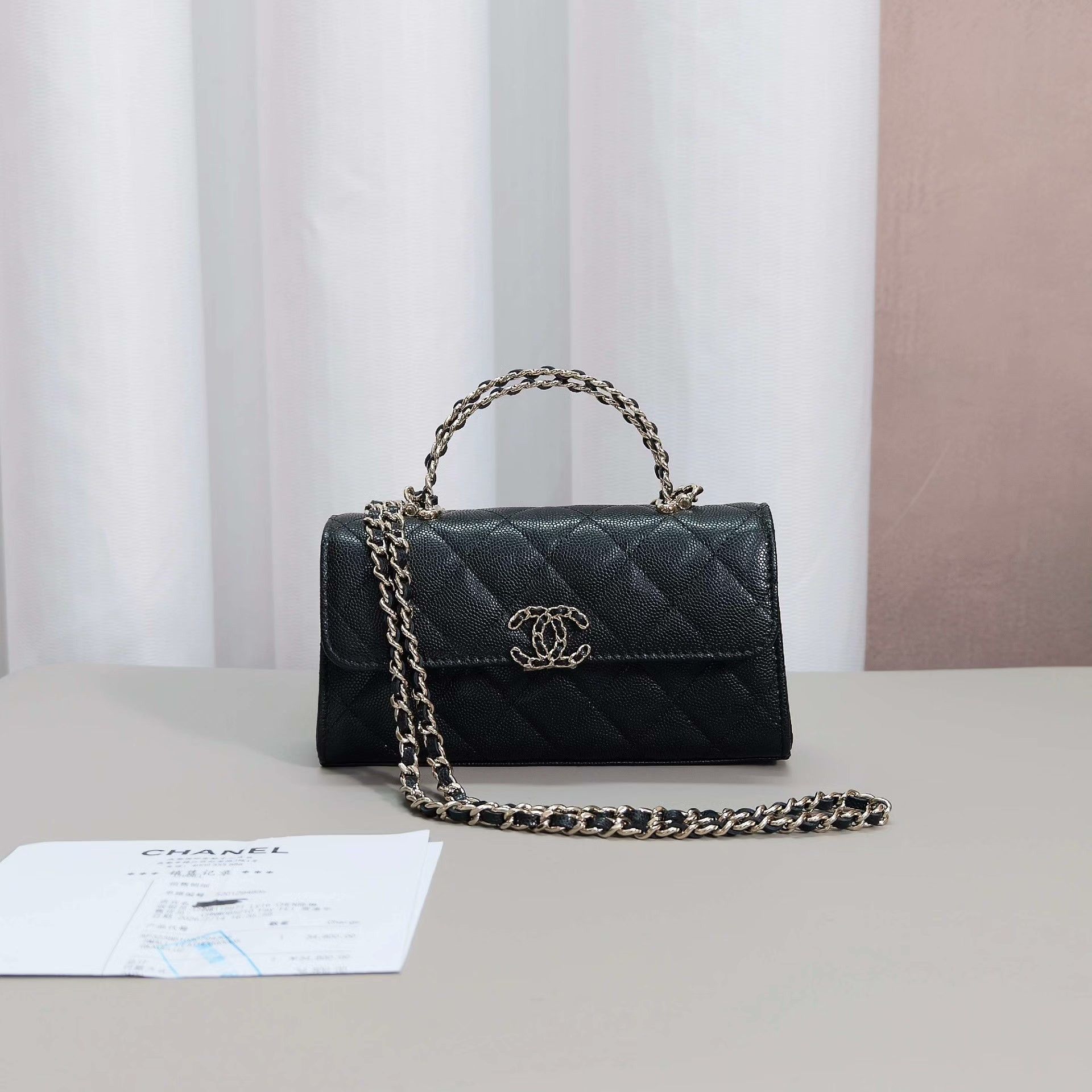 Chanel Pre-loved Bag Very good condition Size ONE SIZE - 1 Thumbnail