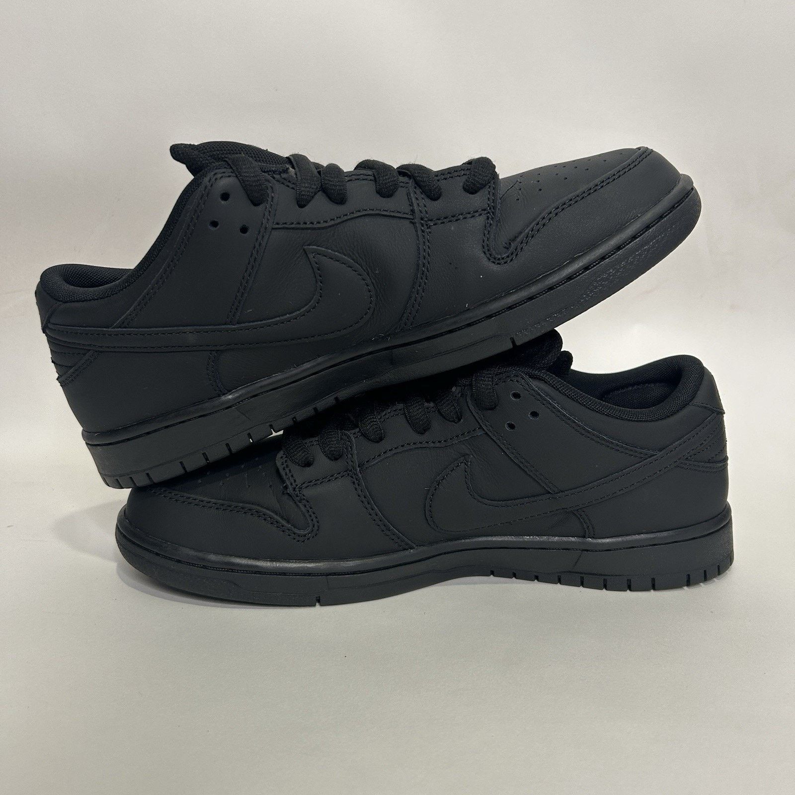 Nike Nike SB Dunk Low Pro ISO “Triple Black/Anthracite Orange” Size US 10 / EU 43 - 3 Thumbnail