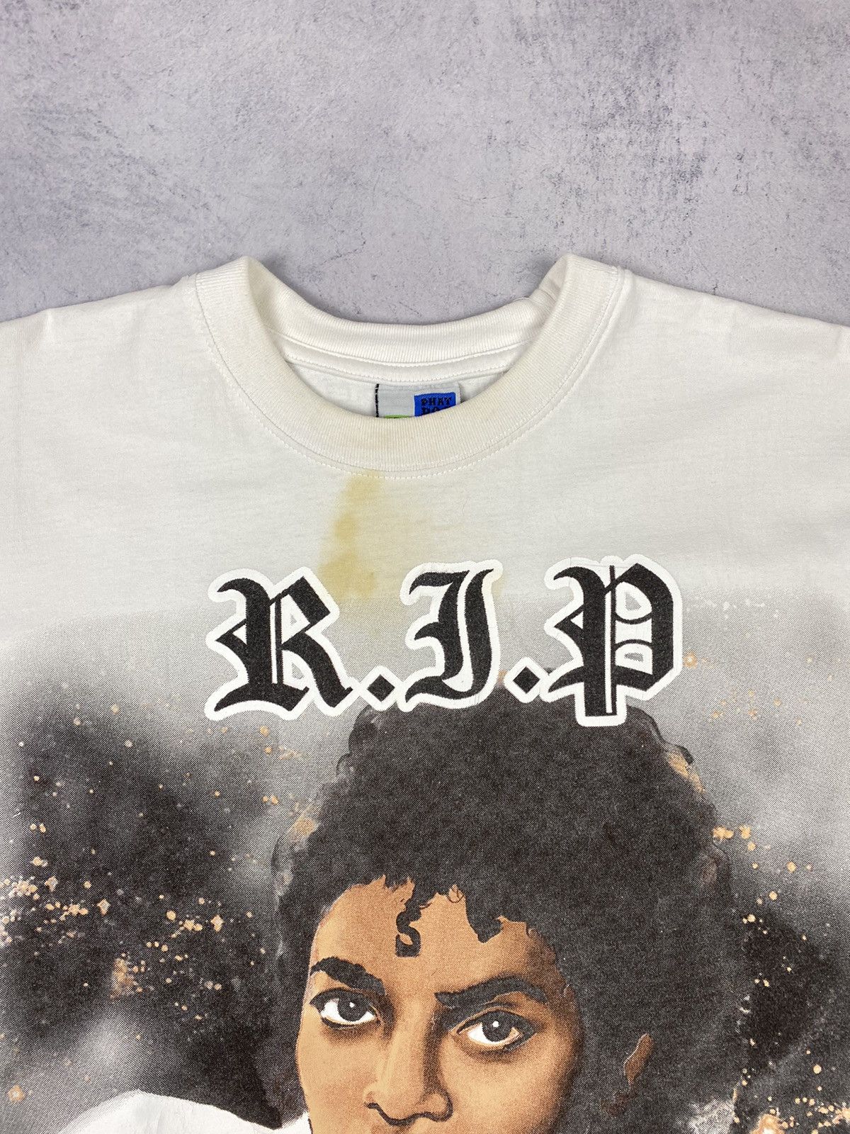 Vintage Vintage Michael Jackson RIP King of Pop Memorial T Shirt Size US XL / EU 56 / 4 - 5 Thumbnail