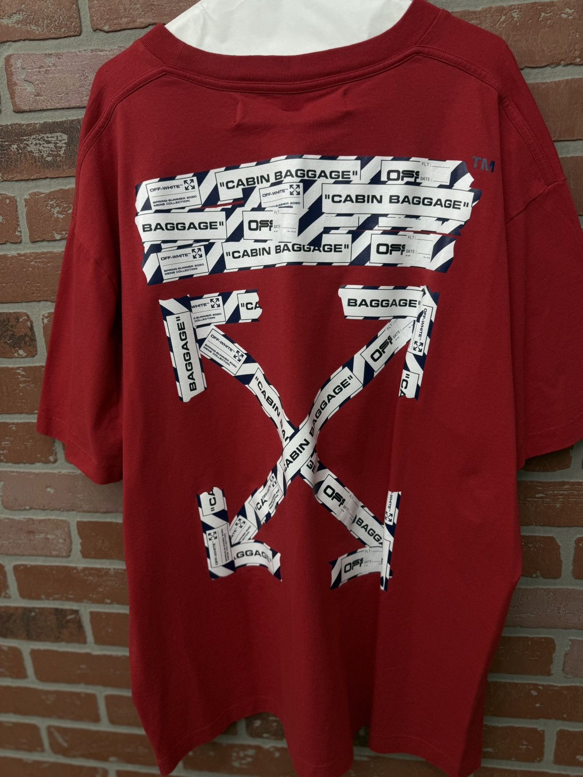Off-White Off White Tee Shirt Size Large Red Pre Owned Dry Cleaned Size US L / EU 52-54 / 3 - 11 Thumbnail
