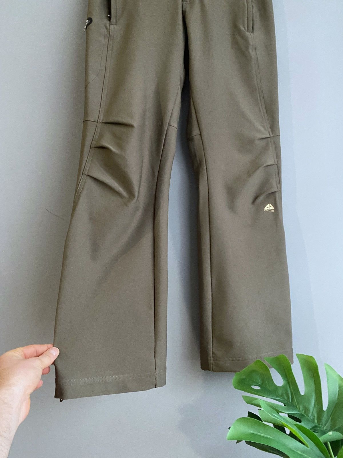 Nike ACG Nike ACG Women's Outdoor Hiking Pants, Size 8, W30/L31 Size 30" / US 8 / IT 44 - 5 Thumbnail