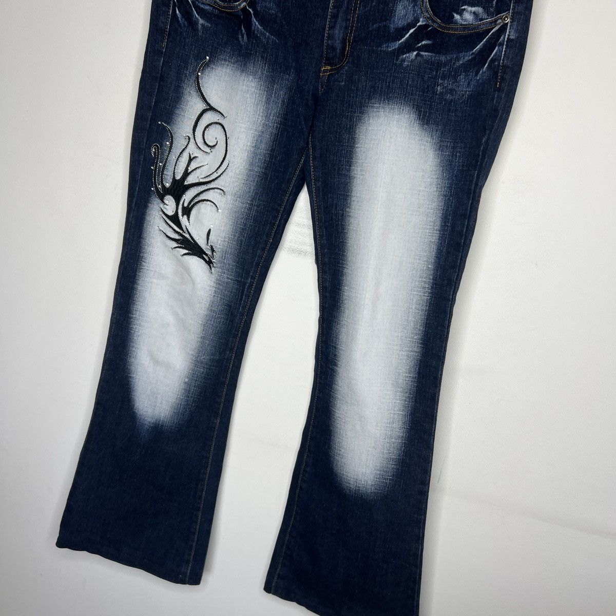 Japanese Brand × Vintage Vintage Crazy Age Low Rise Bootcut Denim Jeans Baggy Tribal Size 30" / US 8 / IT 44 - 3 Thumbnail
