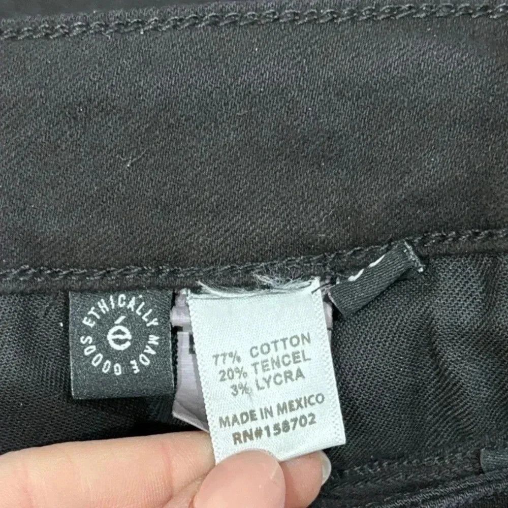 Other Etica Cropped Flare Jean Size 30" / US 8 / IT 44 - 4 Thumbnail