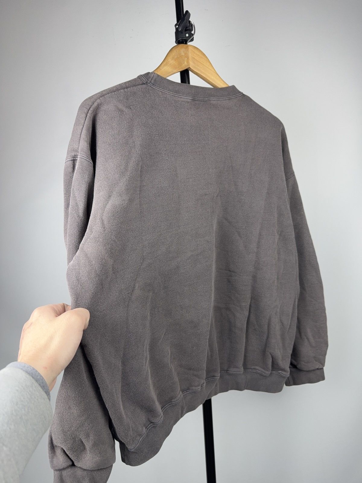 Levi's Vintage 00s USA Levi’s Gray Crewneck Sweatshirt Small Logo Size L / US 10 / IT 46 - 9 Thumbnail