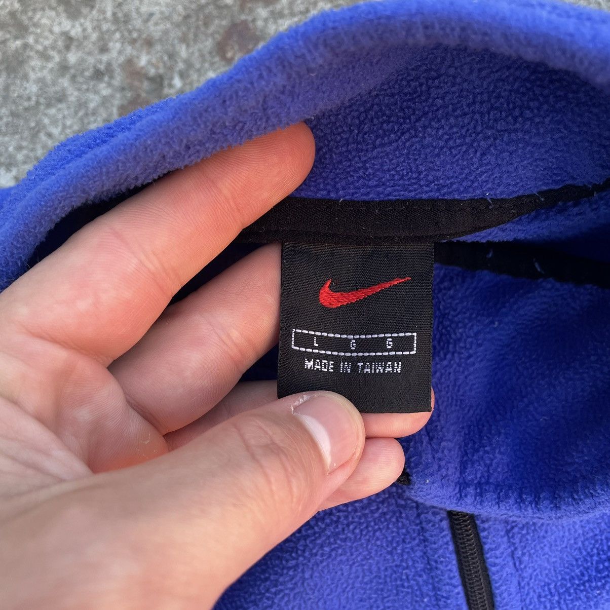 Vintage Vintage Nike Fleece Zip 1/4 Small Swoosh 90s Y2K Style USA Size US L / EU 52-54 / 3 - 10 Thumbnail