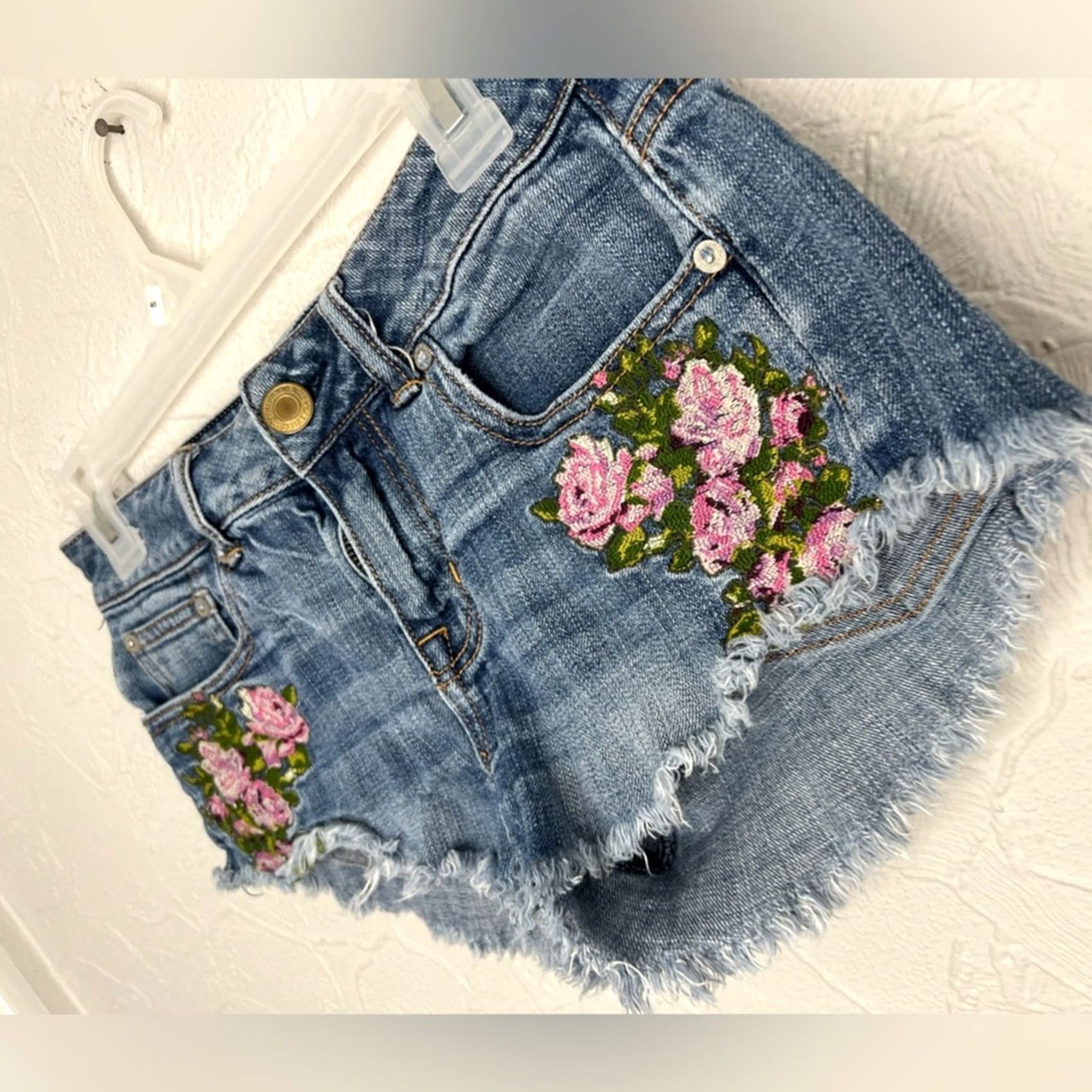 American Eagle Outfitters Keeps exact spelling and capitalization Size 25" / US 0 / IT 36 - 3 Thumbnail