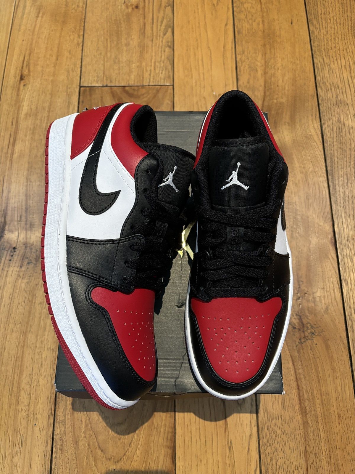 Jordan Brand × Nike Jordan 1 Low Bred Toe Gym Red Size US 9 / EU 42 - 1 Thumbnail