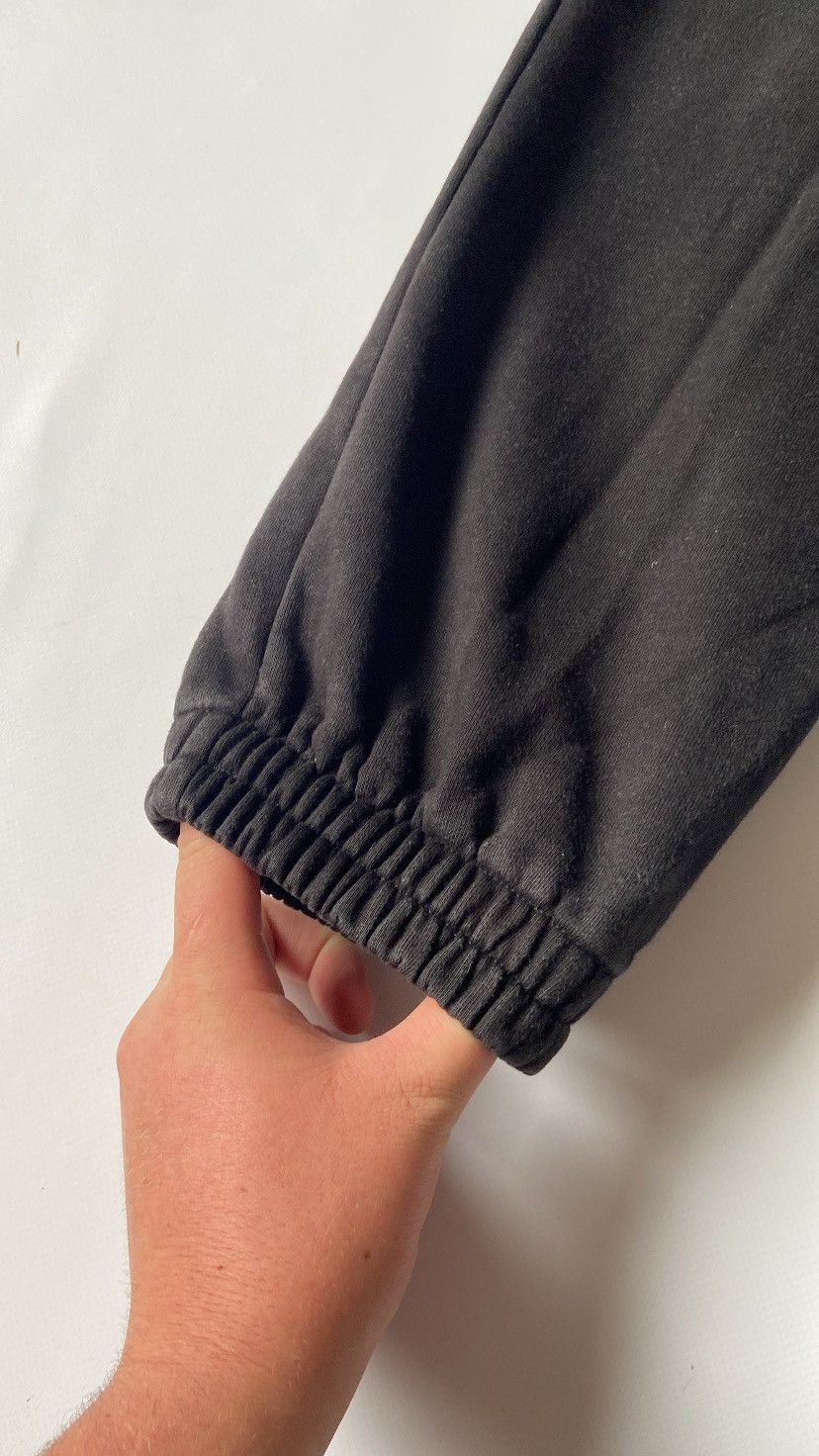 MCQ MCQ by Alexander McQueen cuffed sweat pants with NFC code Size US 30 / EU 46 - 10 Thumbnail
