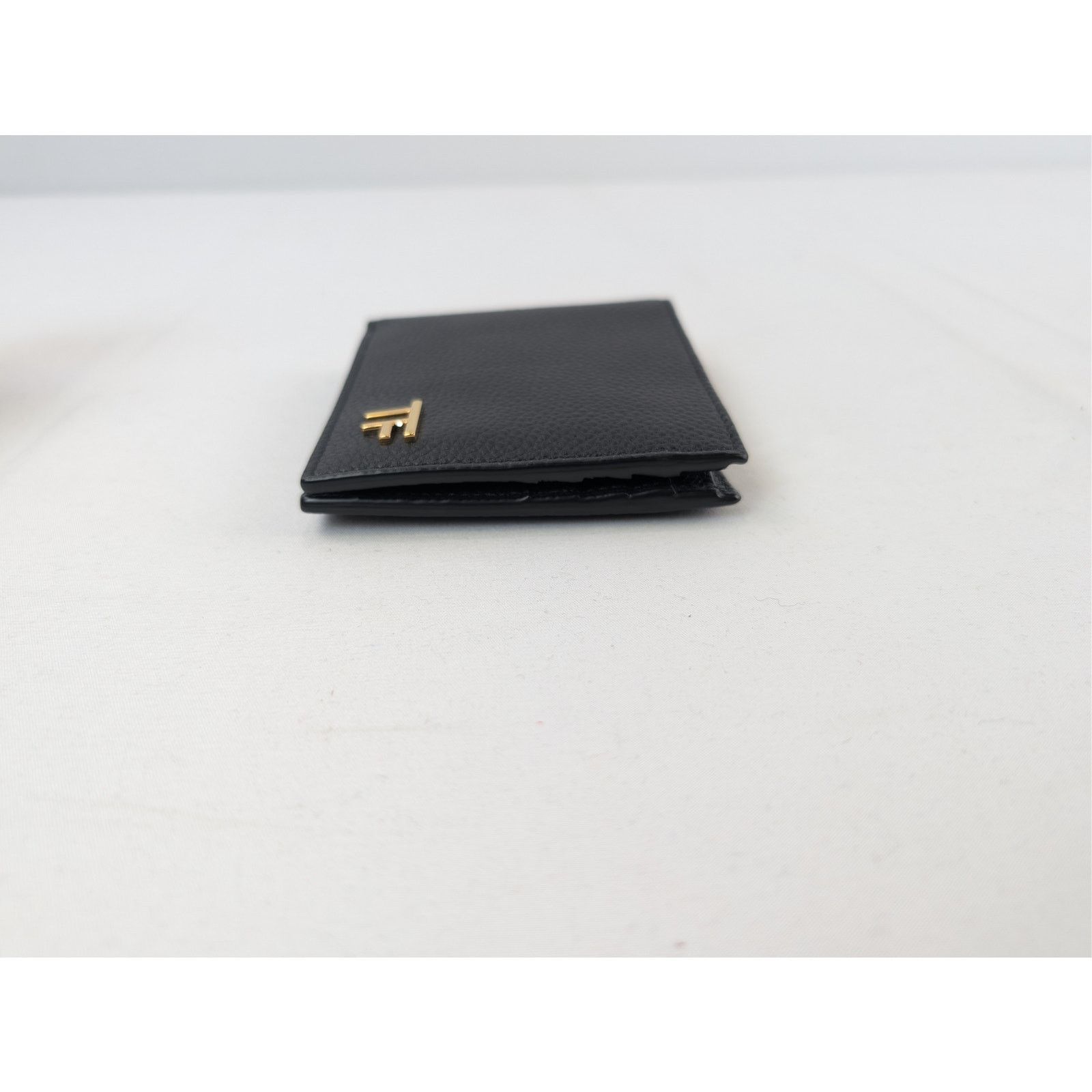 Tom Ford o1rshd1 Size: OS / Grained Leather Bi-Fold Wallet in Black Size ONE SIZE - 10 Thumbnail