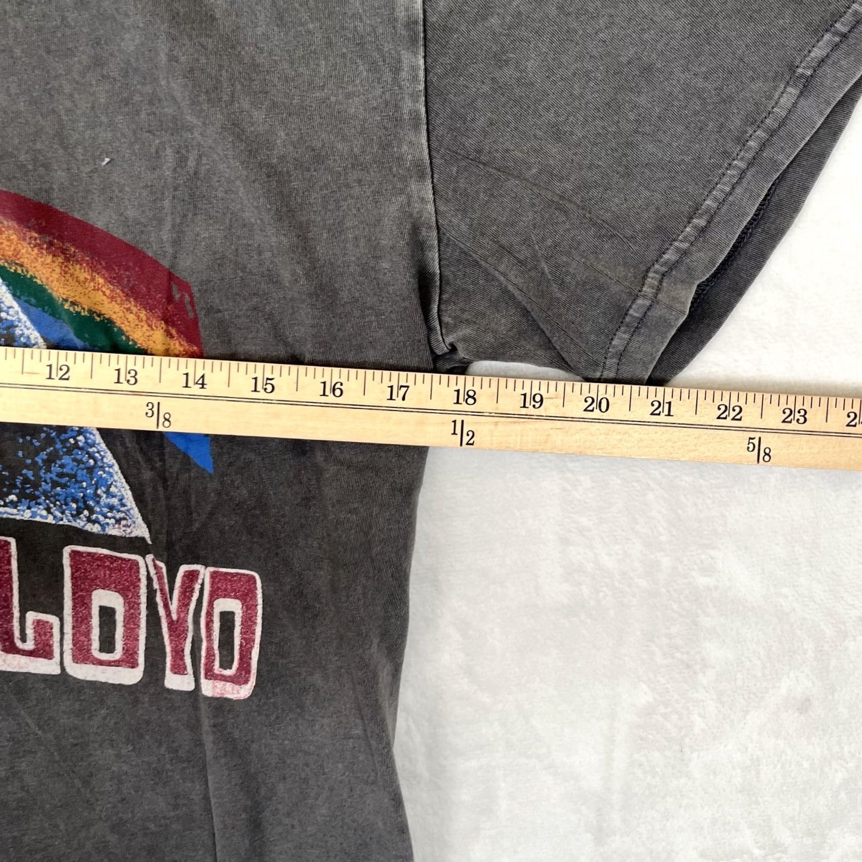 Lucky Brand Pink Floyd T-Shirt Size Small Gray Dark Side Of The Moon Lucky Brand Retro VTG Size US S / EU 44-46 / 1 - 5 Thumbnail