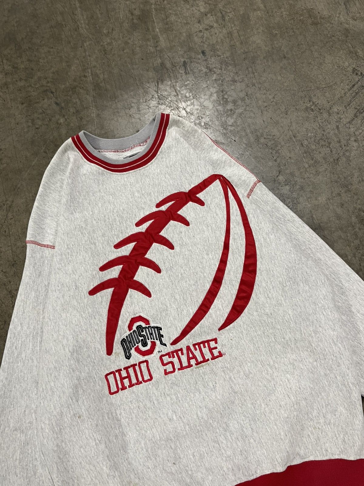 Vintage Vintage Ohio state football embroidered crewneck rare hype Size US XXL / EU 58 / 5 - 2 Thumbnail