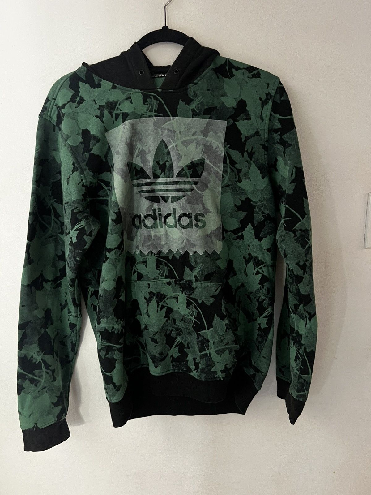 Adidas Adidas Poison Ivy League Black & Green hoodie, size S. Size US S / EU 44-46 / 1 - 1 Thumbnail