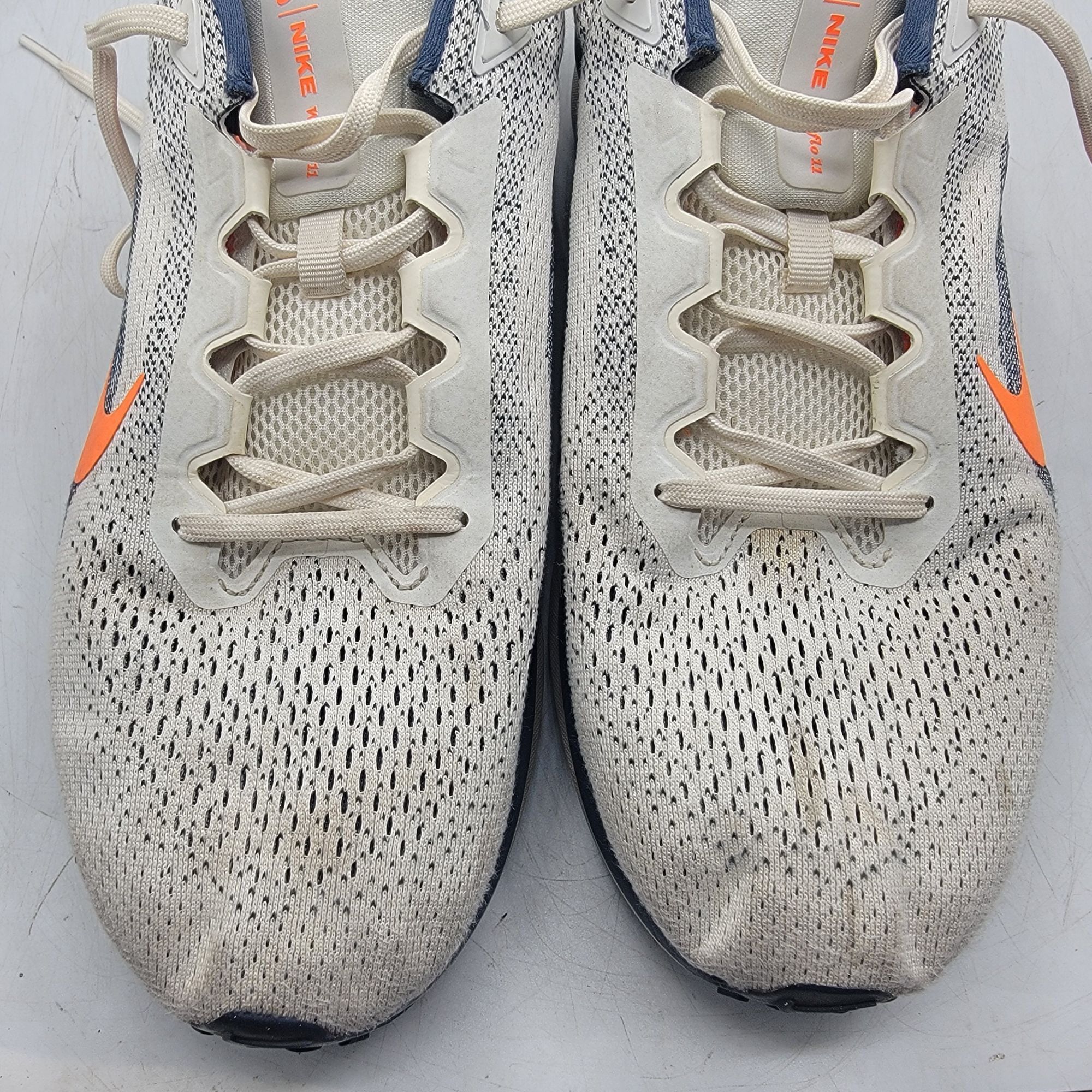 Nike Nike Air Winflo 11 Sail Mens 12 White Total Orange Athletic Size US 12 / EU 45 - 10 Thumbnail