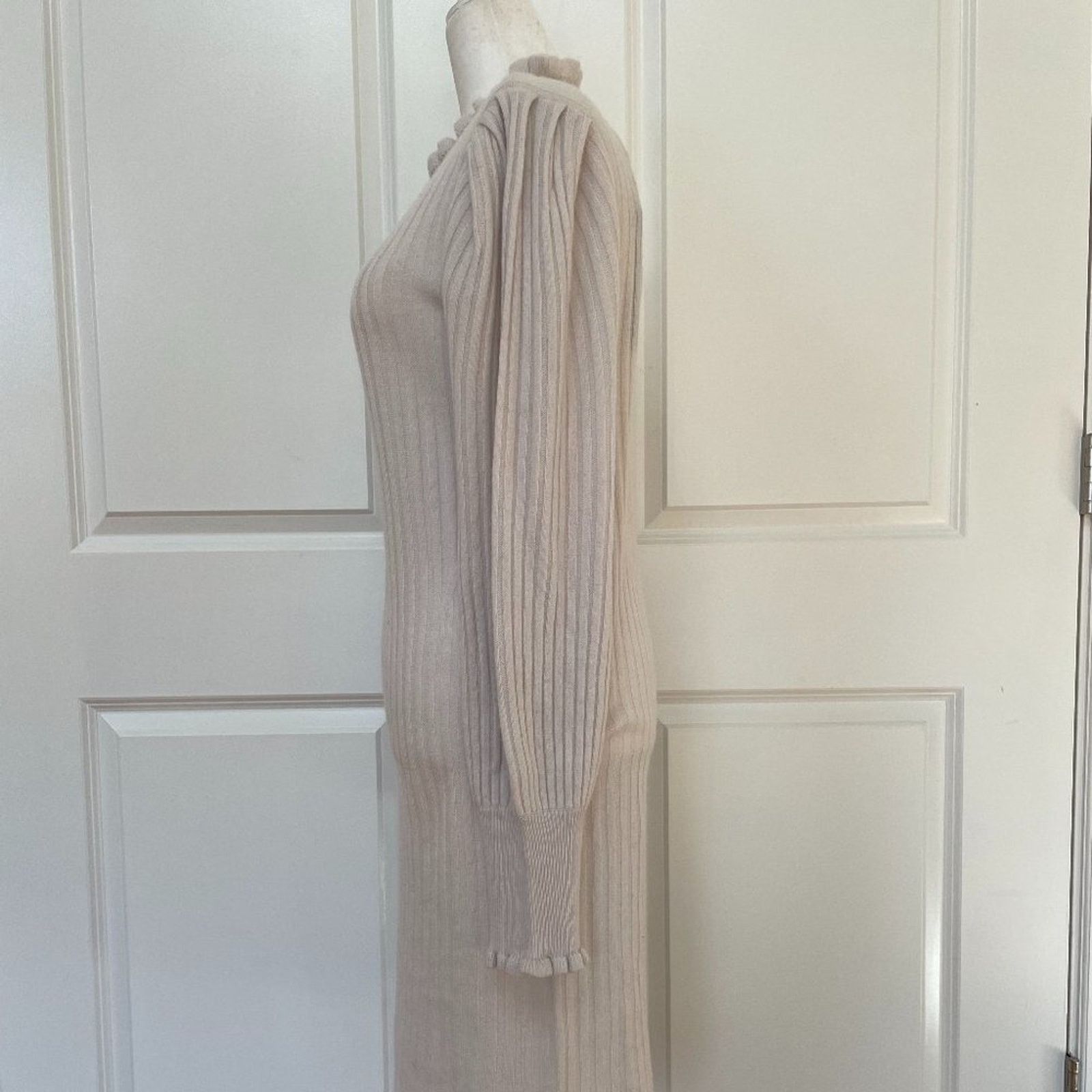 Elie Tahari Balloon Sleeve Sweater Dress from Elie Tahari Size S / US 4 / IT 40 - 3 Thumbnail
