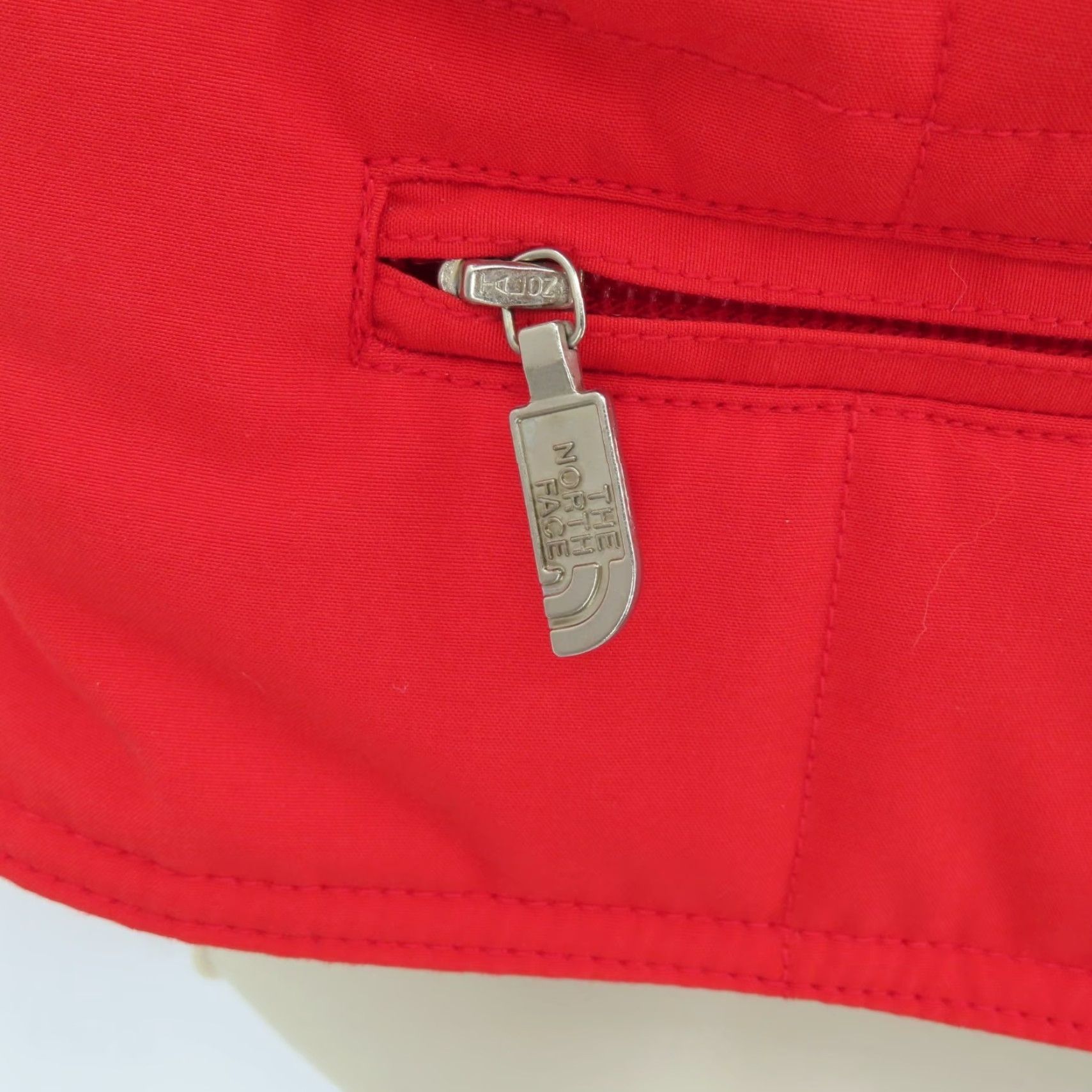 The North Face VTG The North Face Women Vest L Red Snap Front ZIP Pockets NEW Tags Solid Size L / US 10 / IT 46 - 4 Thumbnail