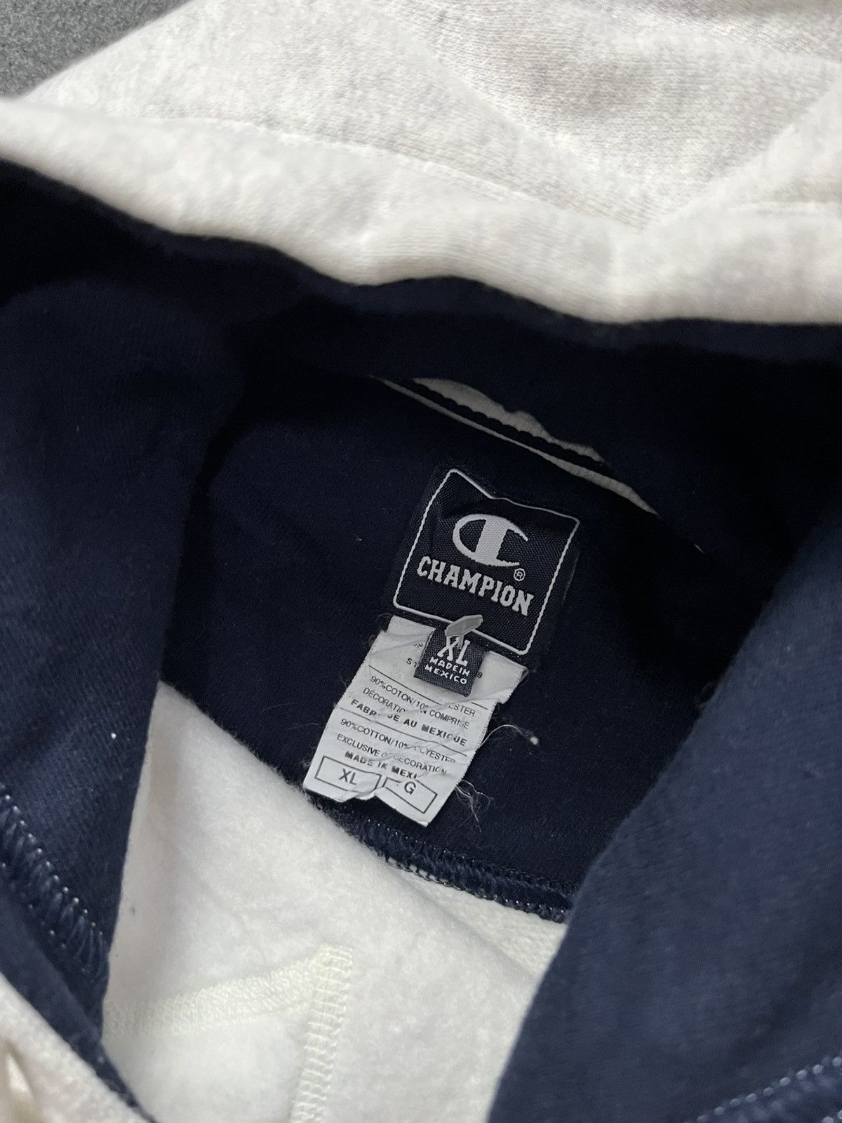 Champion Vintage 1990s grey champion small logo hoodie vintage Size US L / EU 52-54 / 3 - 5 Thumbnail