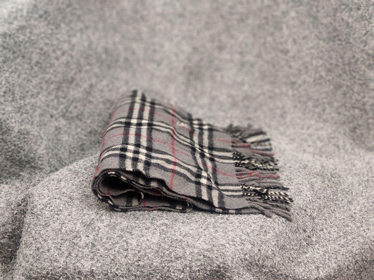 Burberry Vintage Burberry 's Classic Check Lana wool Unisex Scarf Size ONE SIZE - 7 Thumbnail