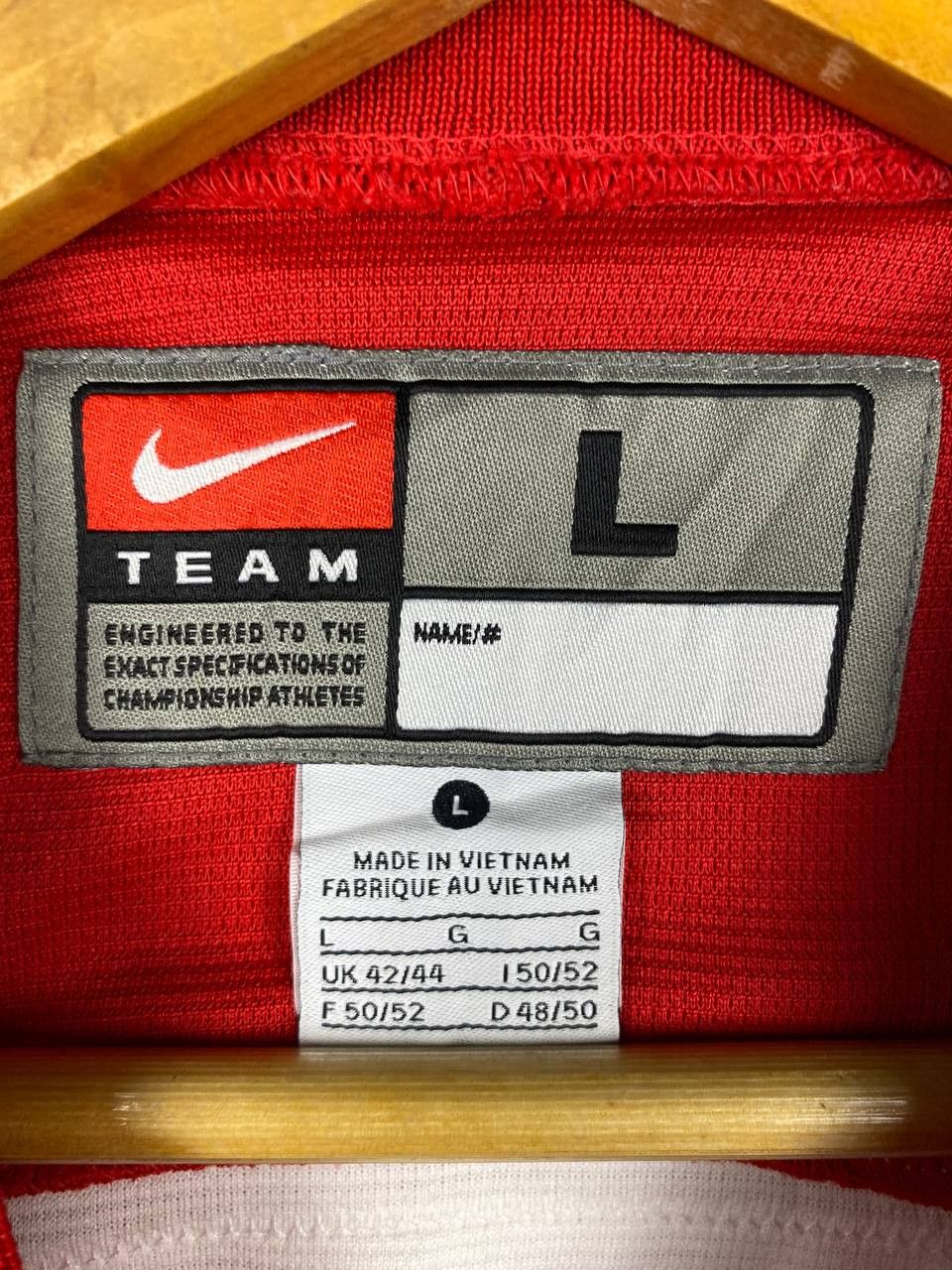 Nike vintage nike canada olympic vancouver jersey nice design Size US L / EU 52-54 / 3 - 6 Thumbnail