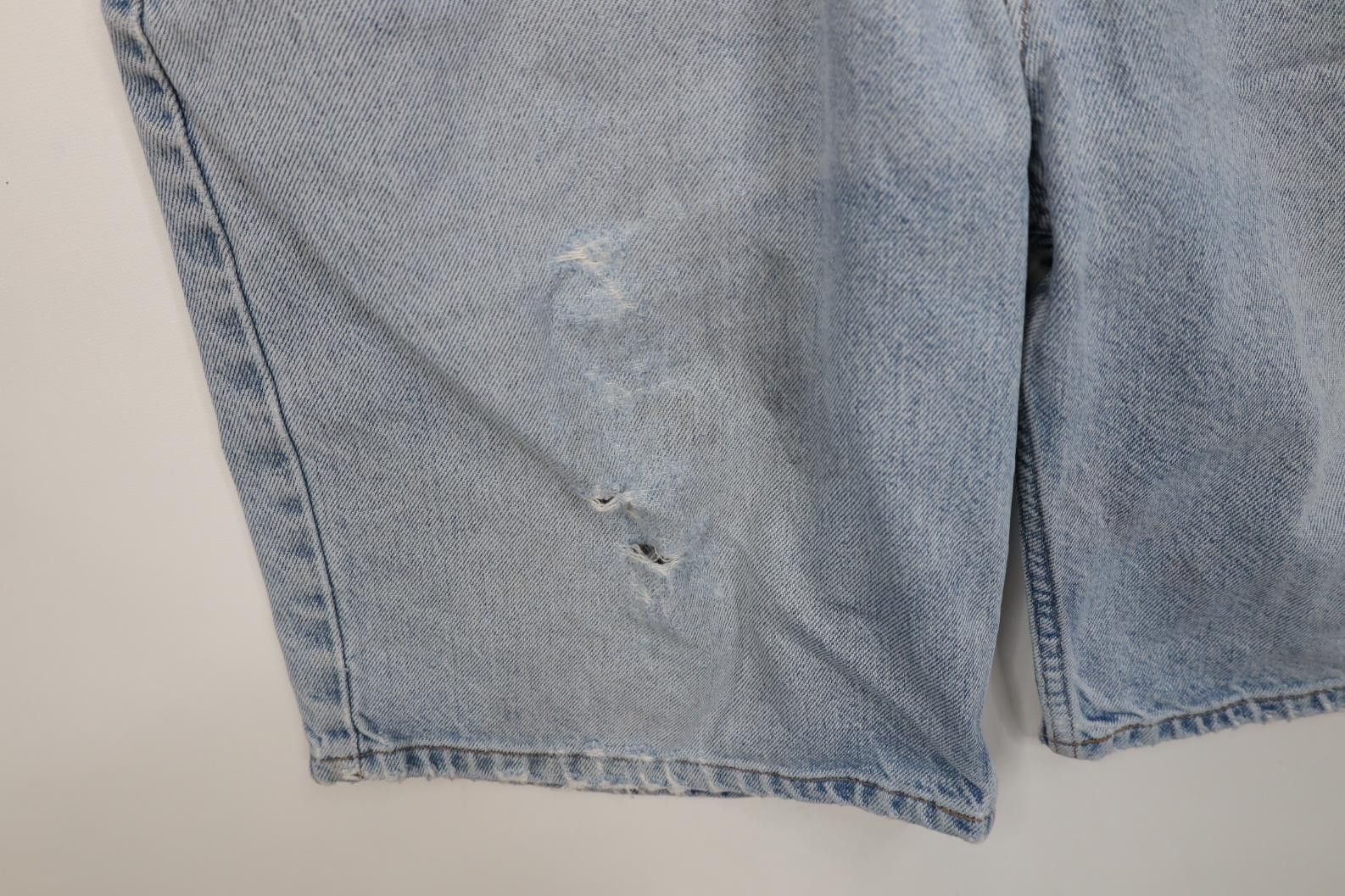 Tommy Hilfiger Vintage 90s Tommy Hilfiger Spell Out Baggy Denim Jean Shorts Size US 34 / EU 50 - 5 Thumbnail