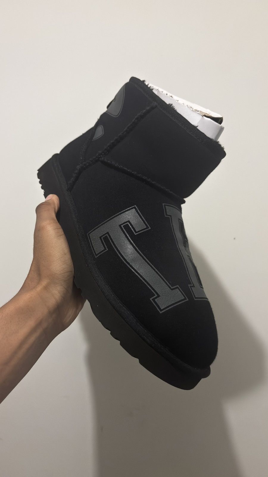 Telfar × Ugg Black Telfar Ugg Boots Unisex Dead stock Size US 12.5 / EU 45-46 - 1 Thumbnail