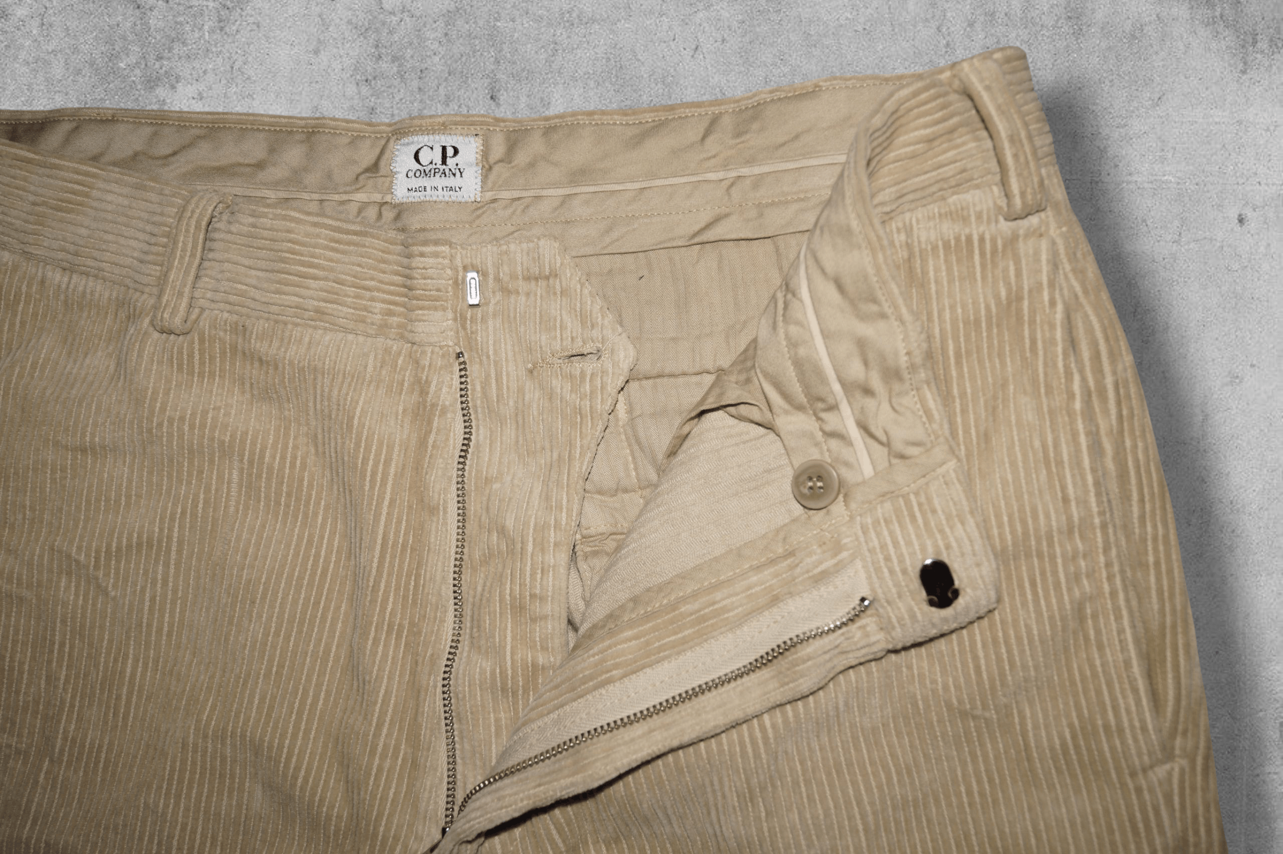 C.P. Company C.P. Company x corduroys chino cropped pants 50 size Size US 34 / EU 50 - 6 Thumbnail