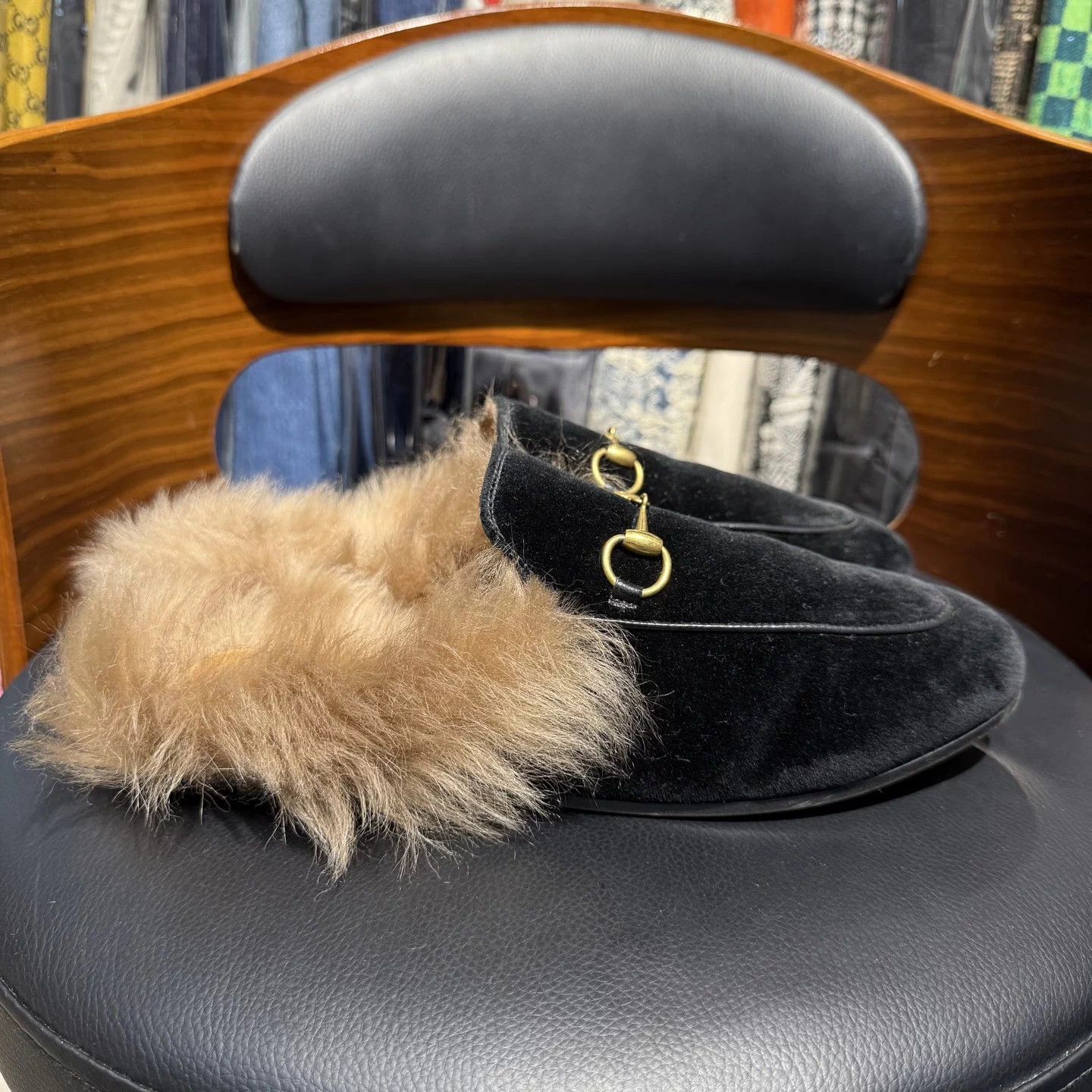 Gucci Gucci Black Velvet Gold HB Fur Slippers 39 99New Size US 8.5 / IT 38.5 - 4 Thumbnail
