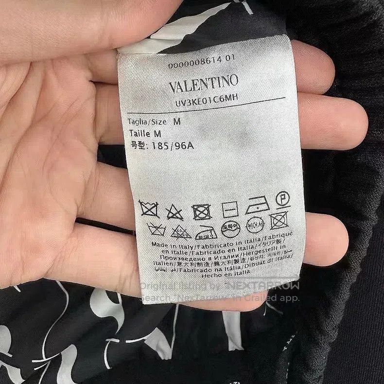 Valentino Valentino Simple big logo black cotton clothes Size US M / EU 48-50 / 2 - 4 Thumbnail