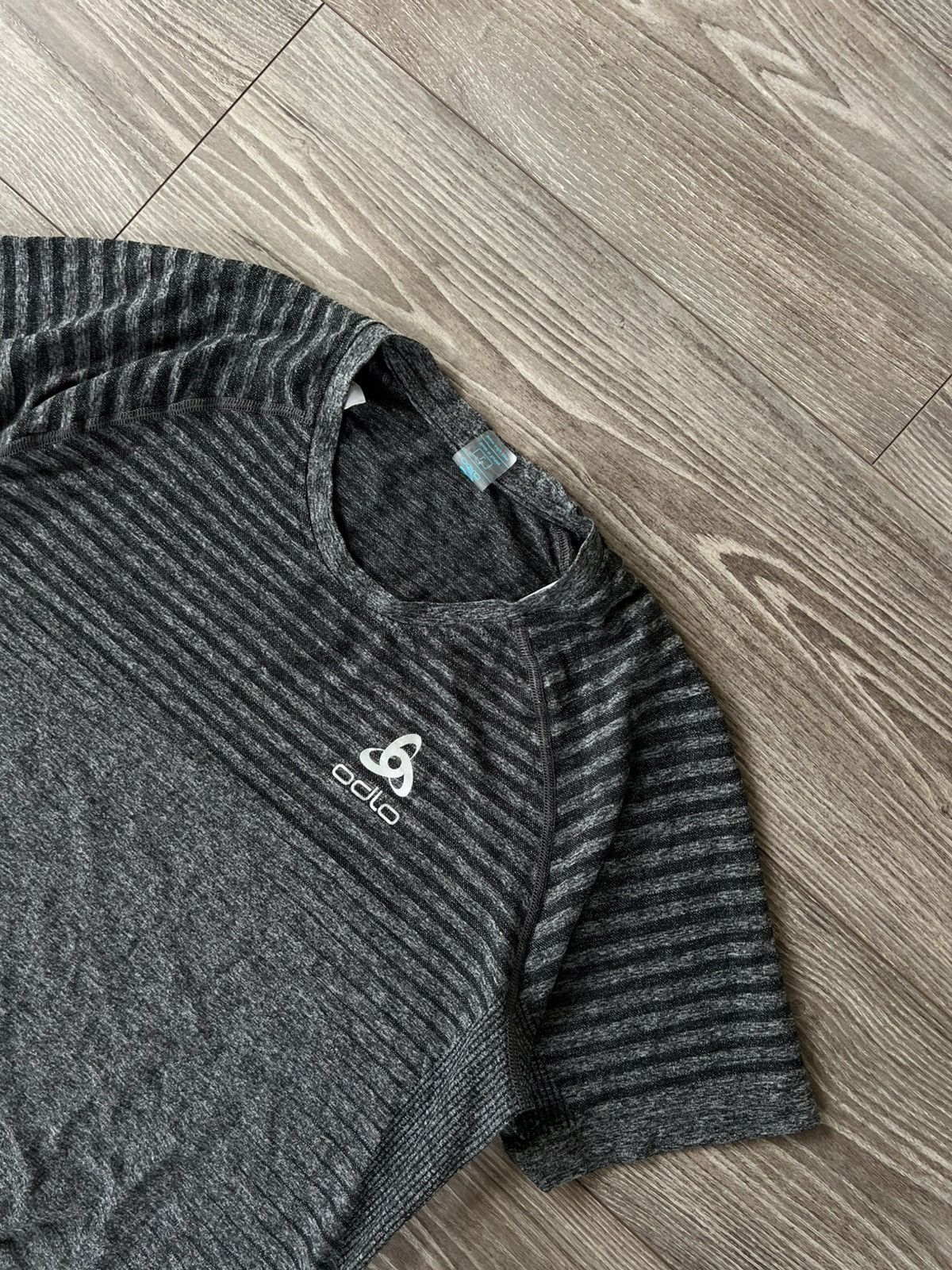 Other Odlo New Collections Gorpcore Lite Polyester Tee Size US L / EU 52-54 / 3 - 8 Thumbnail