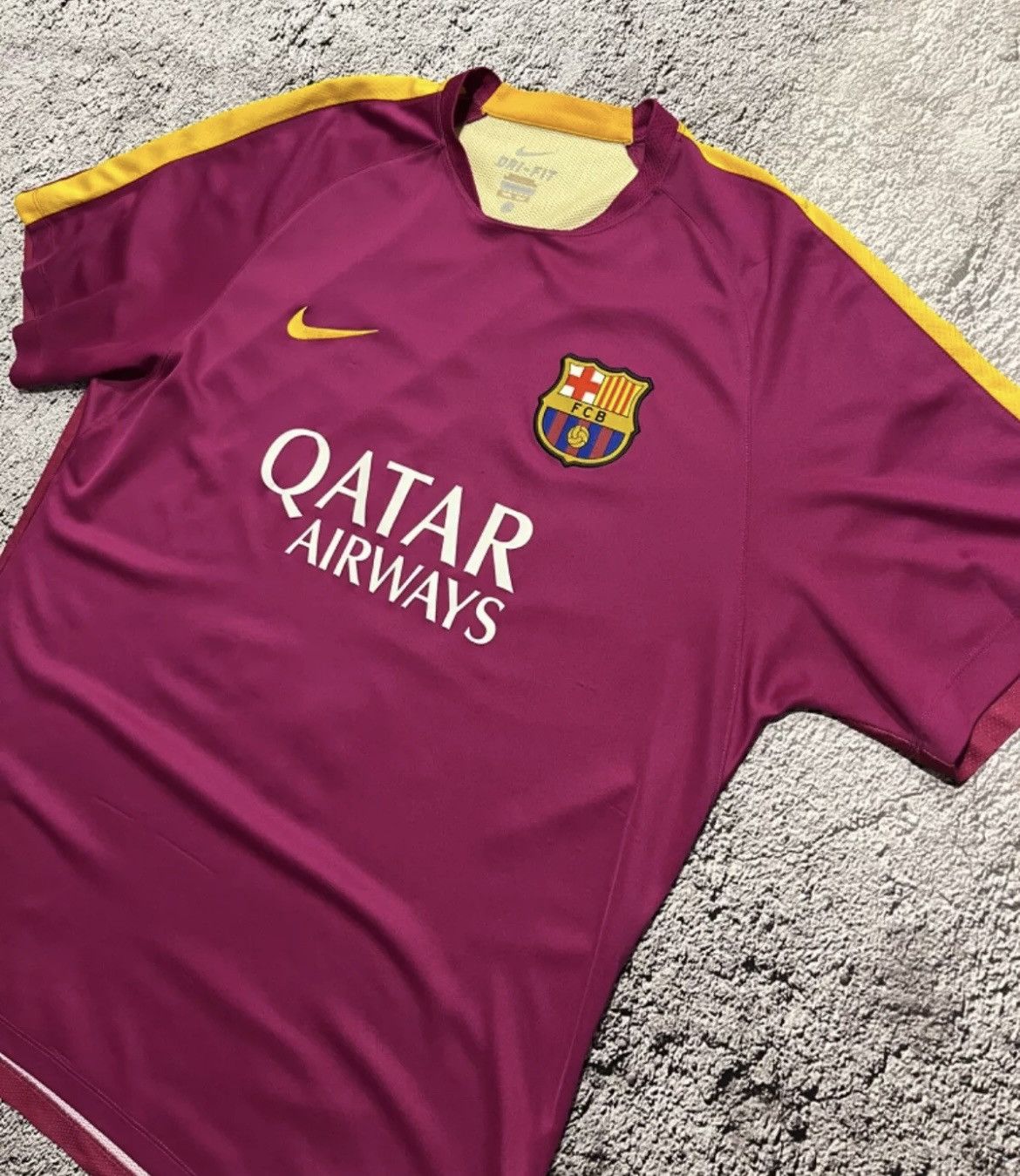 Other FC Barcelona 2015/16 Training Shirt XL Size US XL / EU 56 / 4 - 2 Thumbnail