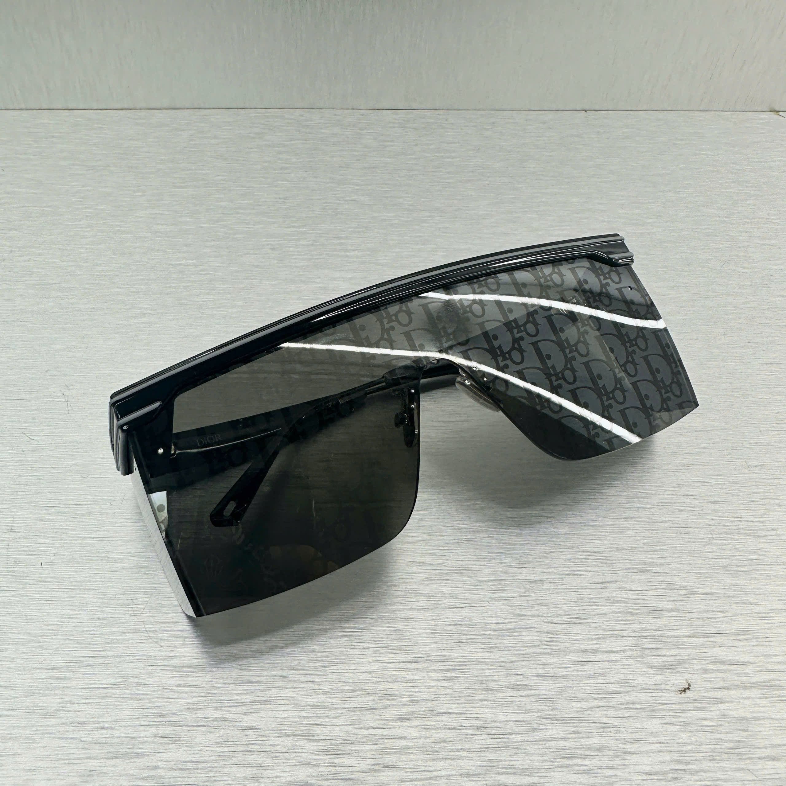 Dior DIOR DIORCLUB M1USHINY MIRROR BLACK Size ONE SIZE - 4 Thumbnail
