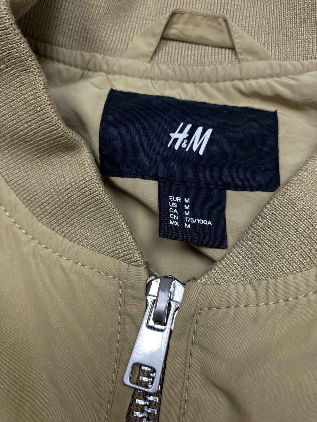 H&M × The Weeknd × XO The Weeknd XO h&m bomber Size US M / EU 48-50 / 2 - 6 Thumbnail