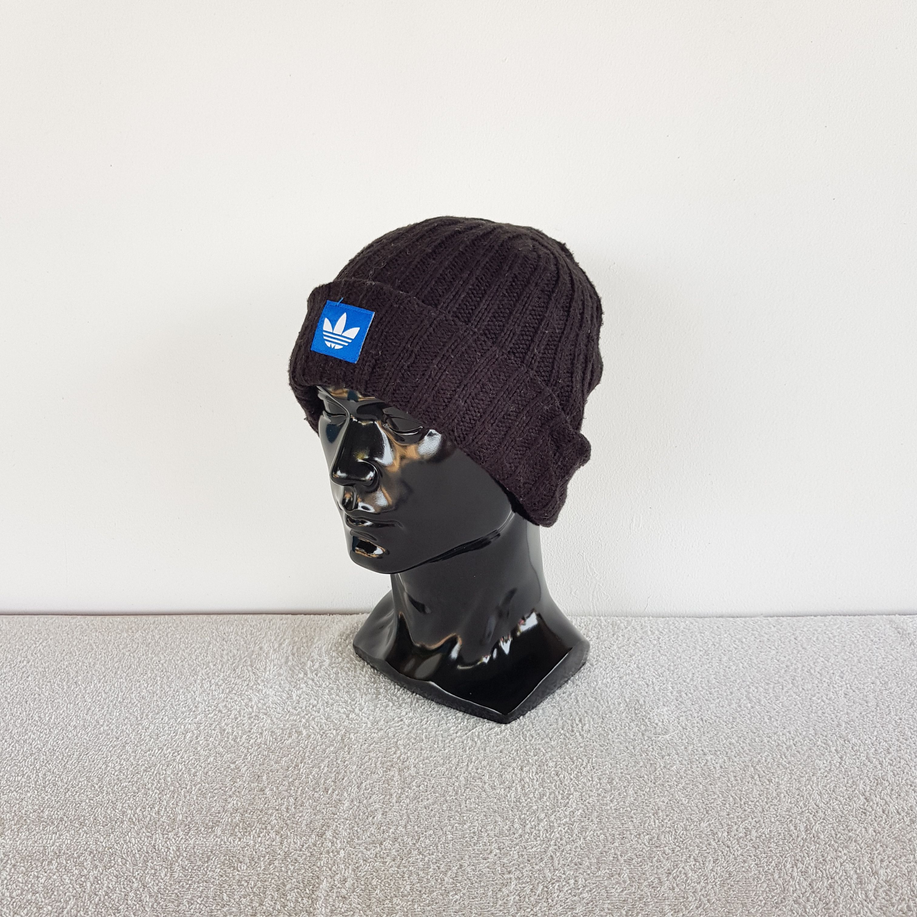 Adidas Vintage Adidas Beanie Y2K Sportswear Snow Caps Hats Size ONE SIZE - 1 Thumbnail