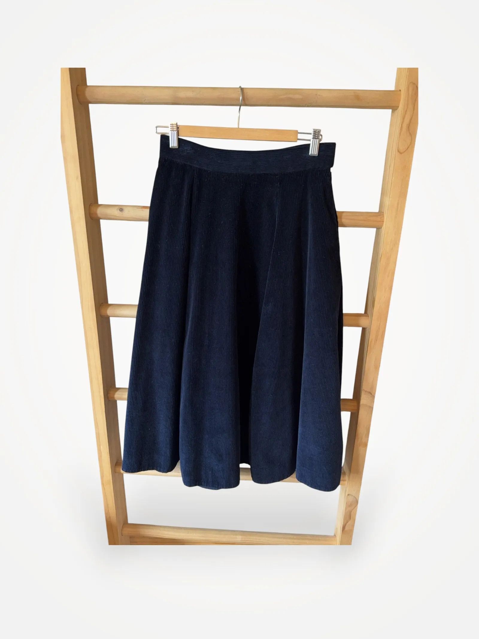 Cos Cos Skirt Size 26" / US 2 / IT 38 - 1 Thumbnail