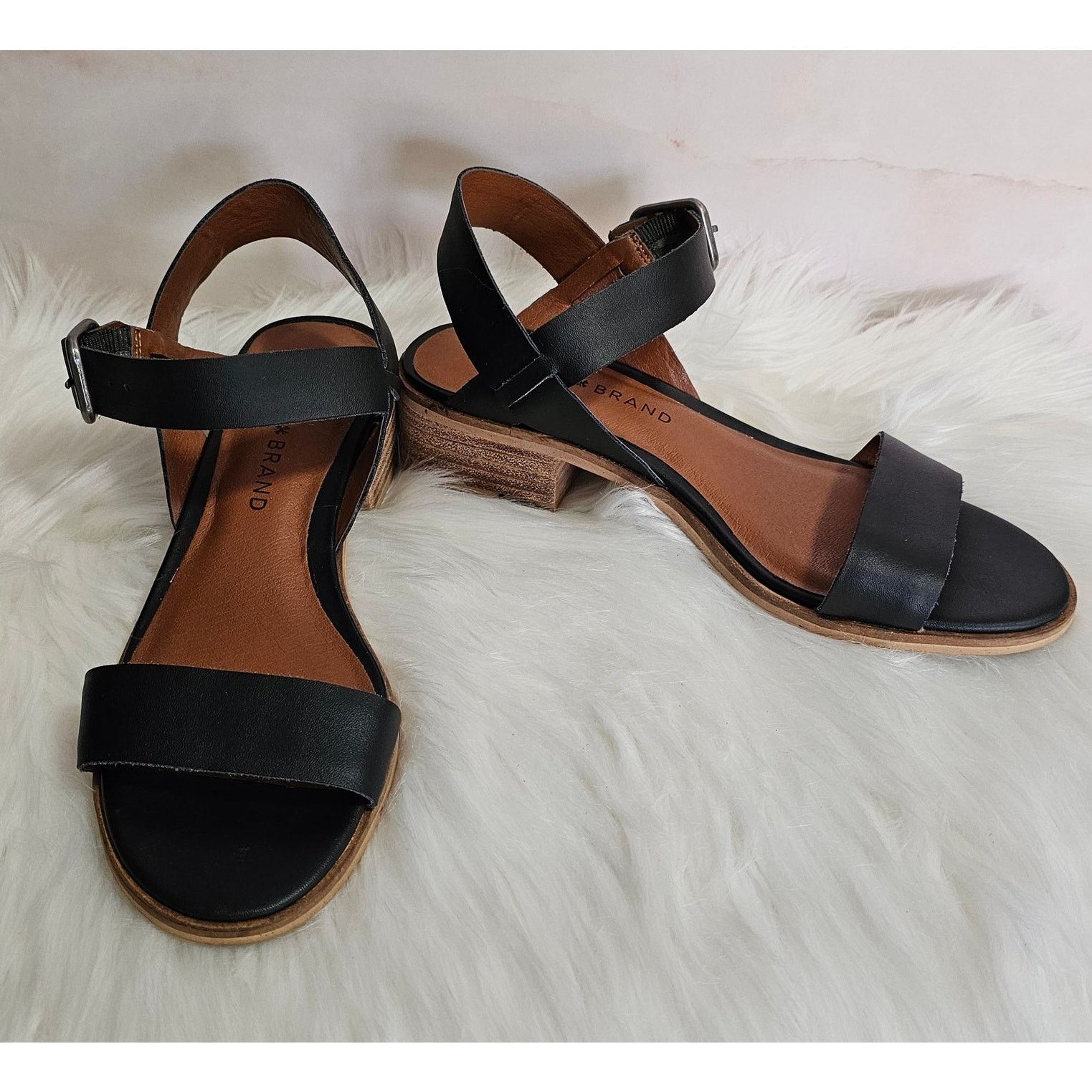 Lucky Brand Lucky Brand Womens Black Leather Block Heel Toni Sandals 5.5 Size US 5.5 / IT 35.5 - 1 Thumbnail
