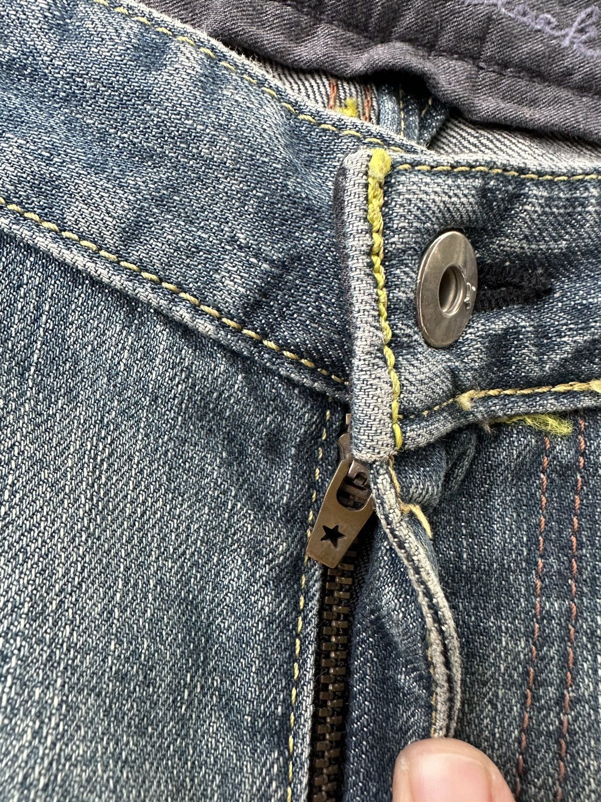 Levi's Vintage Levis Black Star Flare Dirty Style Denim D465 Size US 31 - 16 Thumbnail