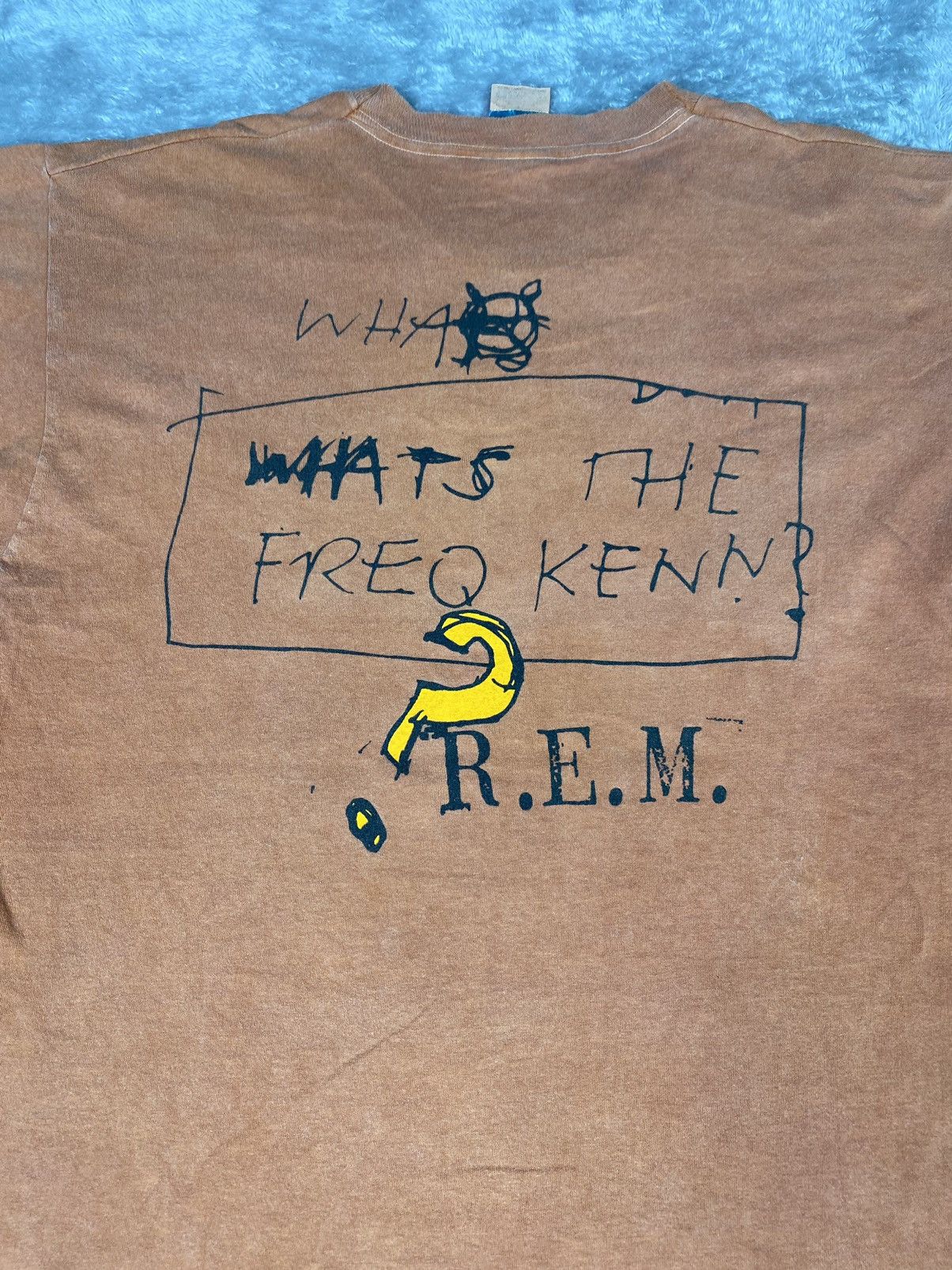 R.E.M. Vintage 90’s R.E.M Size US L / EU 52-54 / 3 - 10 Thumbnail