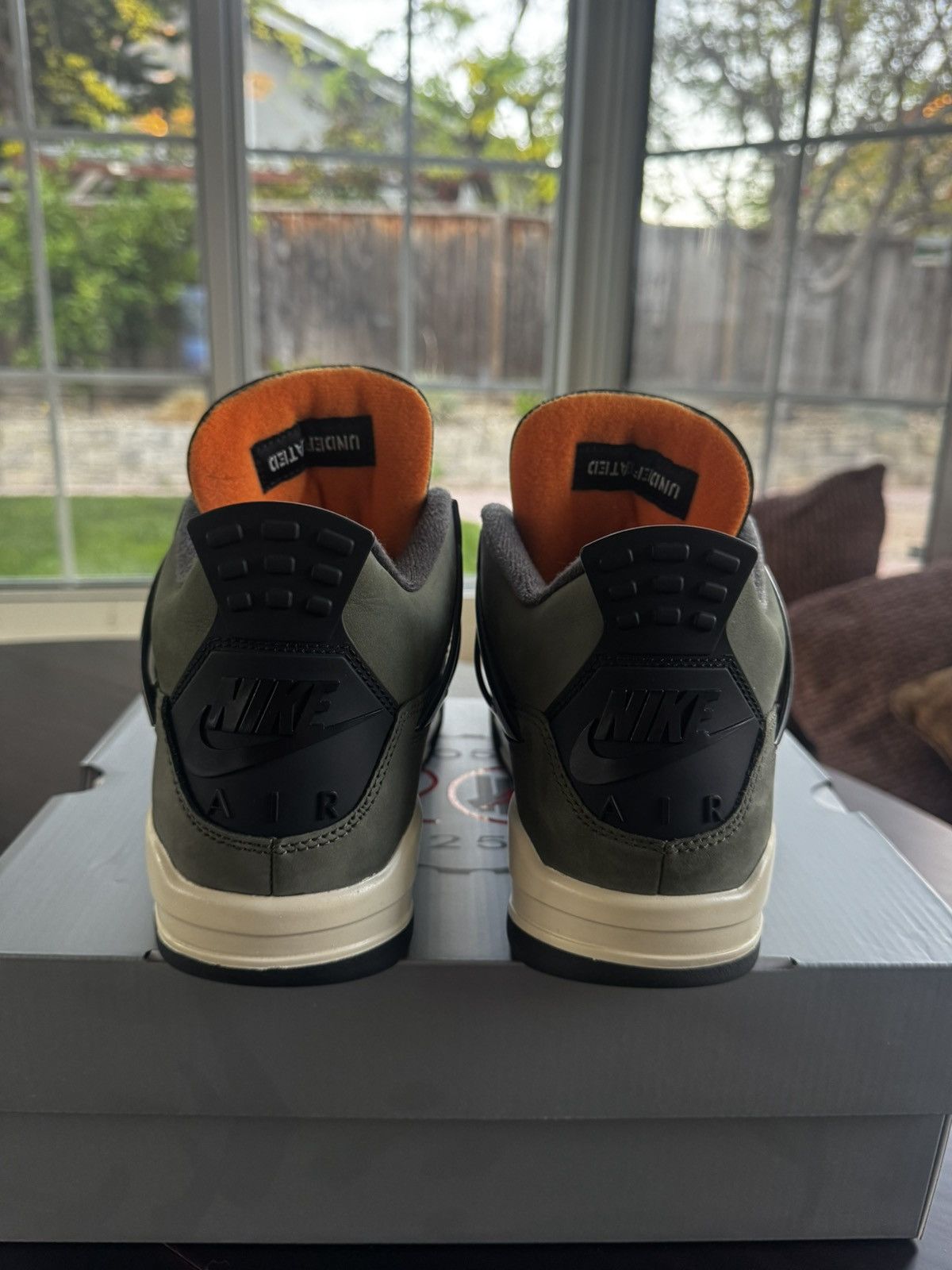 Jordan Brand × Undefeated Jordan 4 OG X Undefeated Size US 9 / EU 42 - 4 Thumbnail
