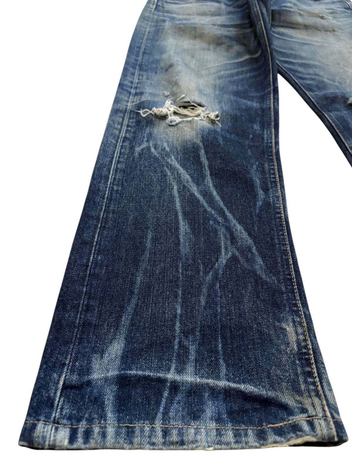 Japanese Brand Hybrid Vintage Japanese Brand Bleached Mud Wash Loose Jeans Size US 30 / EU 46 - 6 Thumbnail