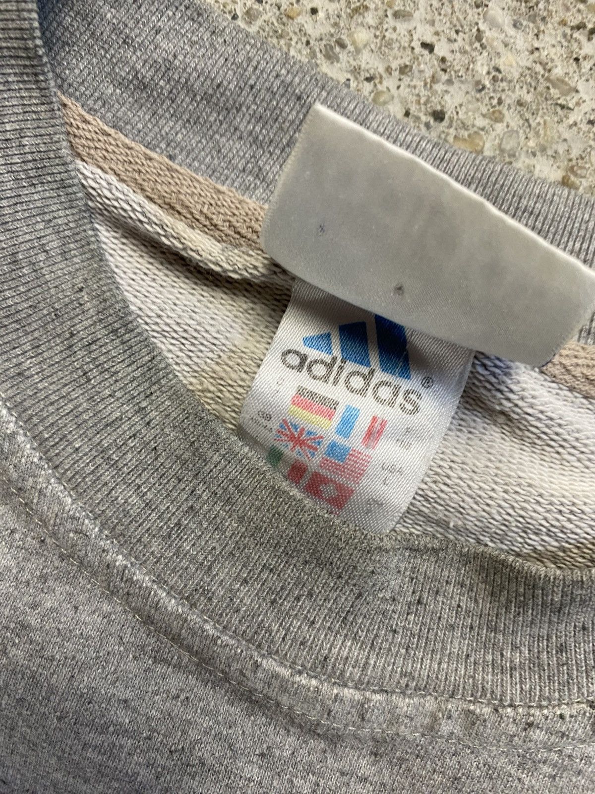 Adidas Adidas vintage sweatshirt central logo boxy oversized Size US L / EU 52-54 / 3 - 7 Thumbnail